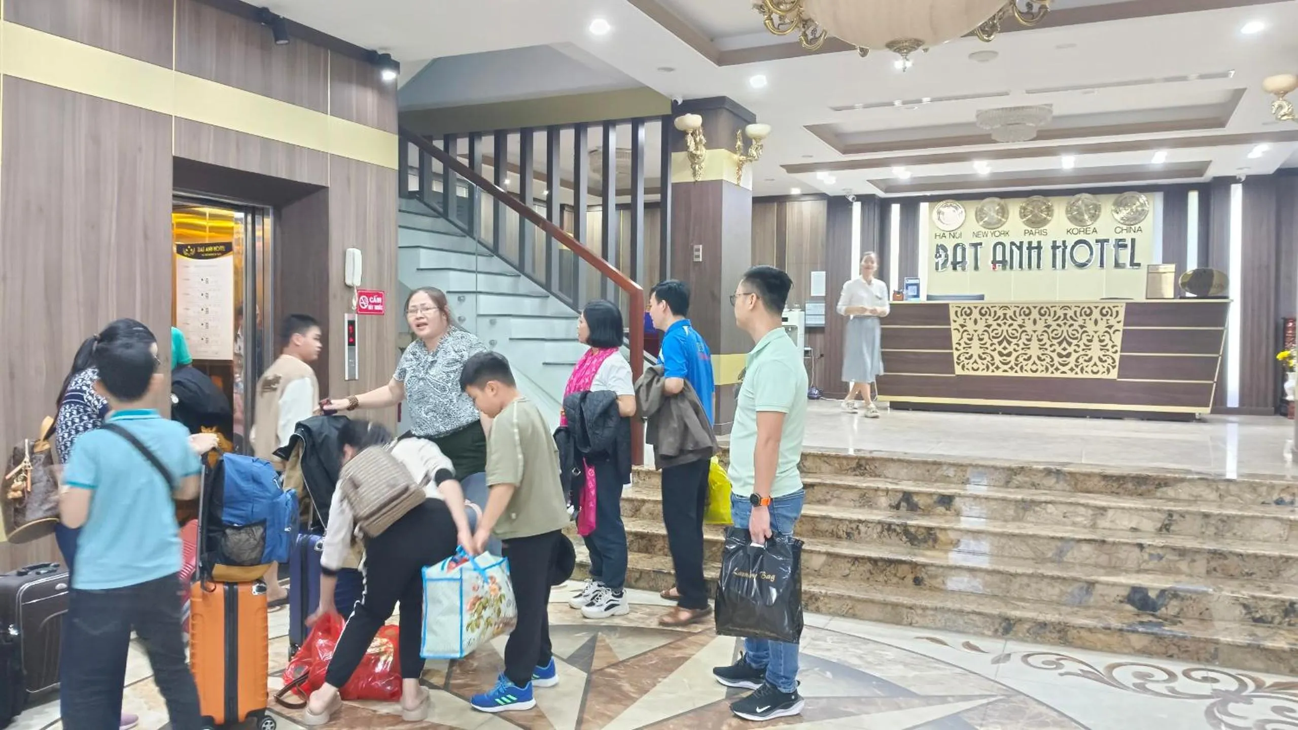 Lobby or reception in Dat Anh Hotel