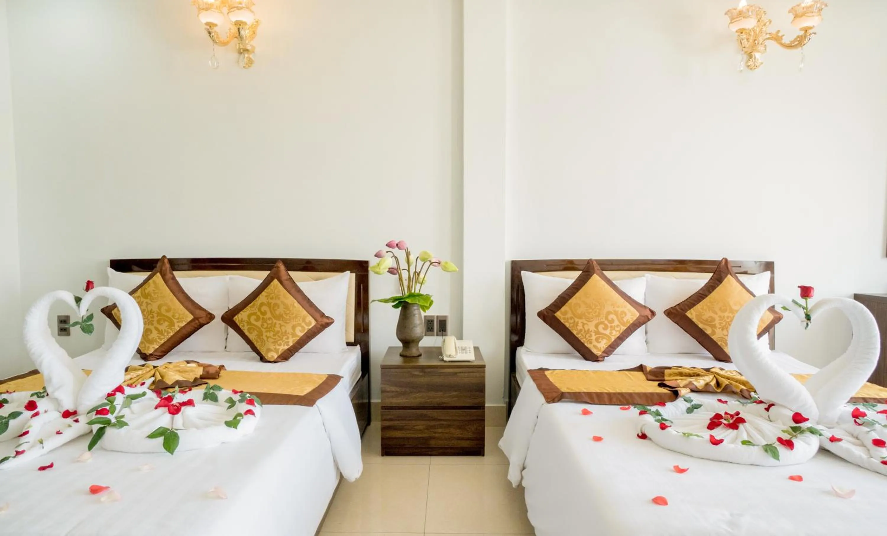 Bedroom, Bed in Dat Anh Hotel