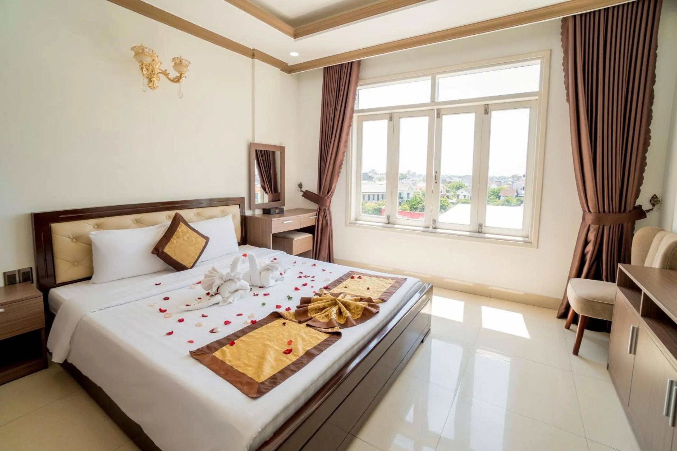 Photo of the whole room, Bed in Dat Anh Hotel