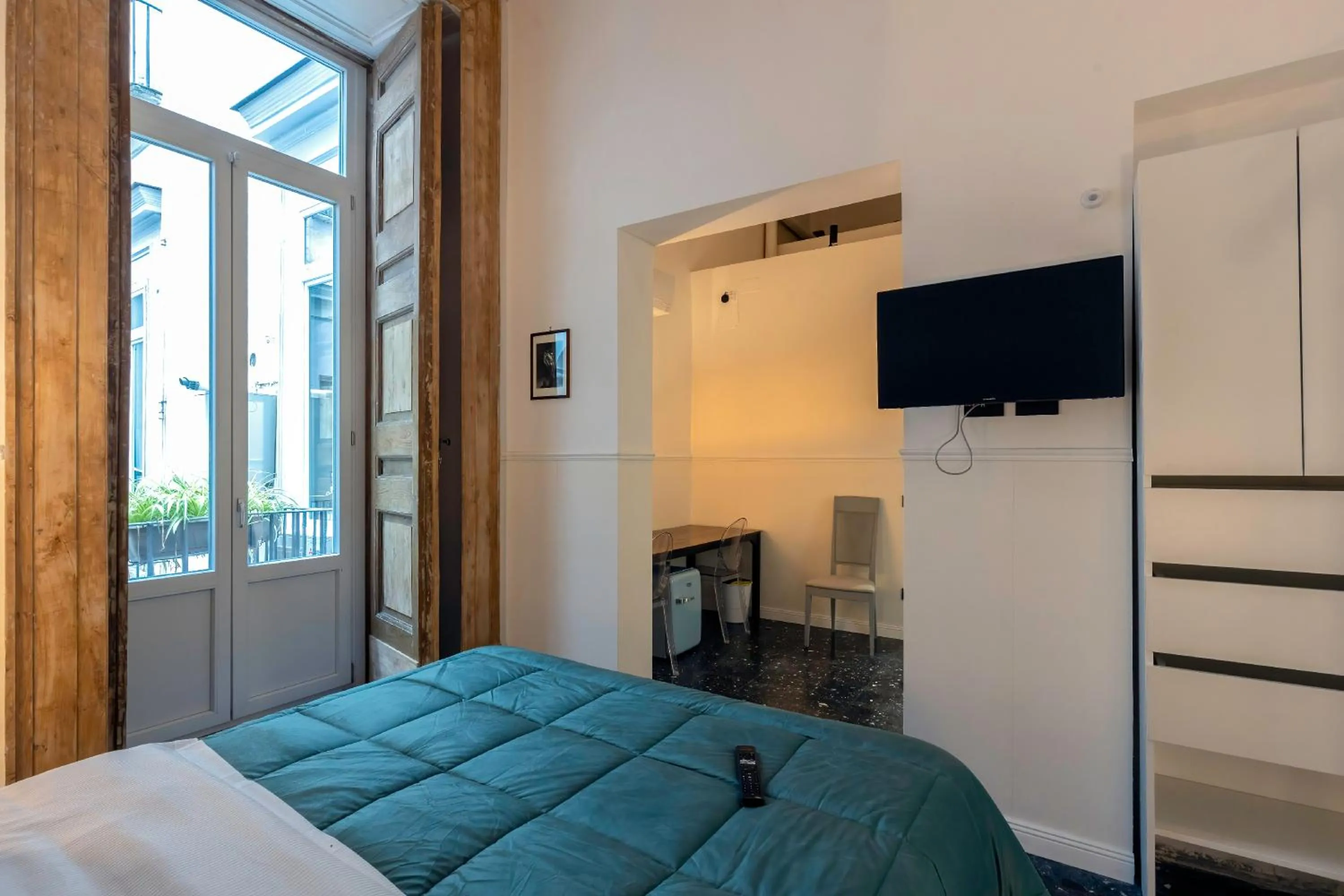 Bedroom, Bed in Il Tesoro Smart Suite & SPA