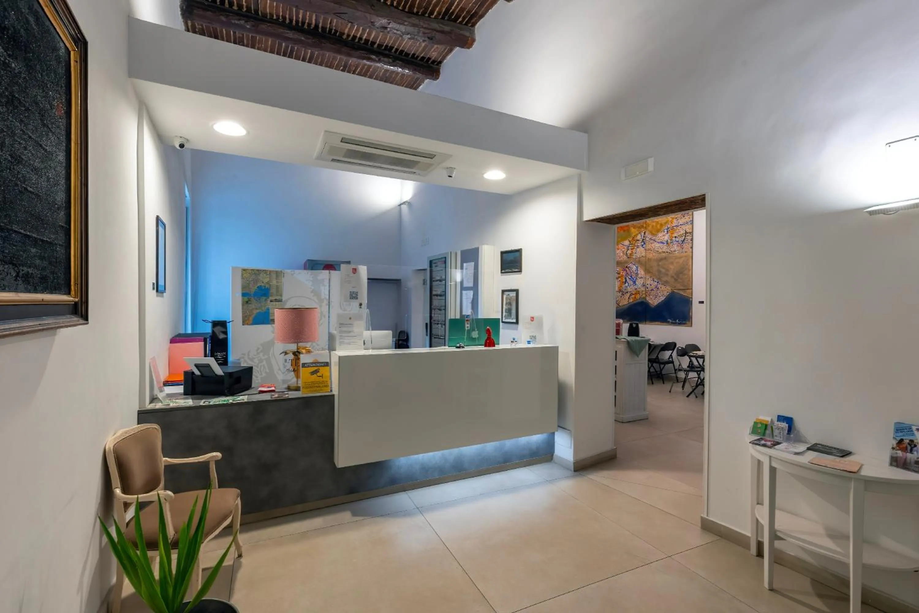 Lobby or reception in Il Tesoro Smart Suite & SPA