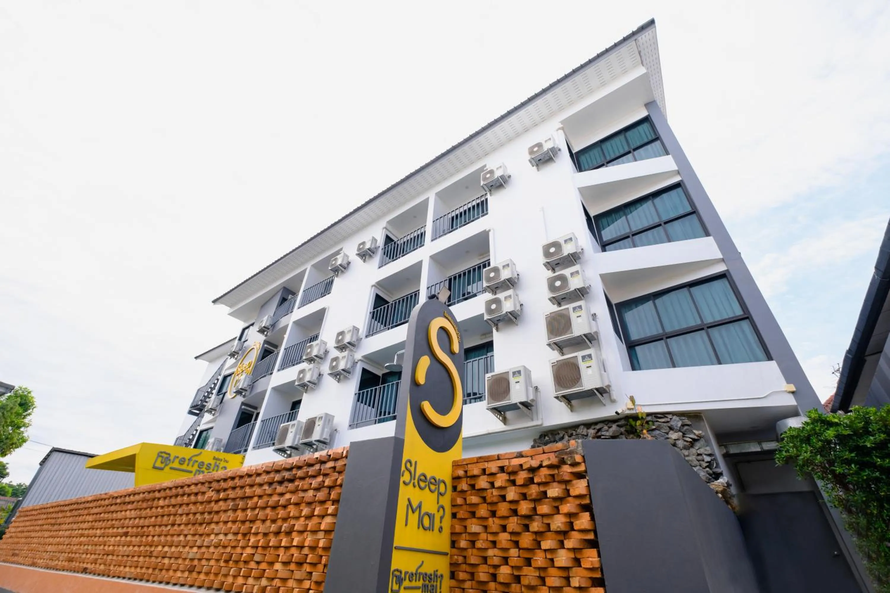 Property building in Sleep Mai Thapae Chiang Mai Old City Lifestyle Hotel
