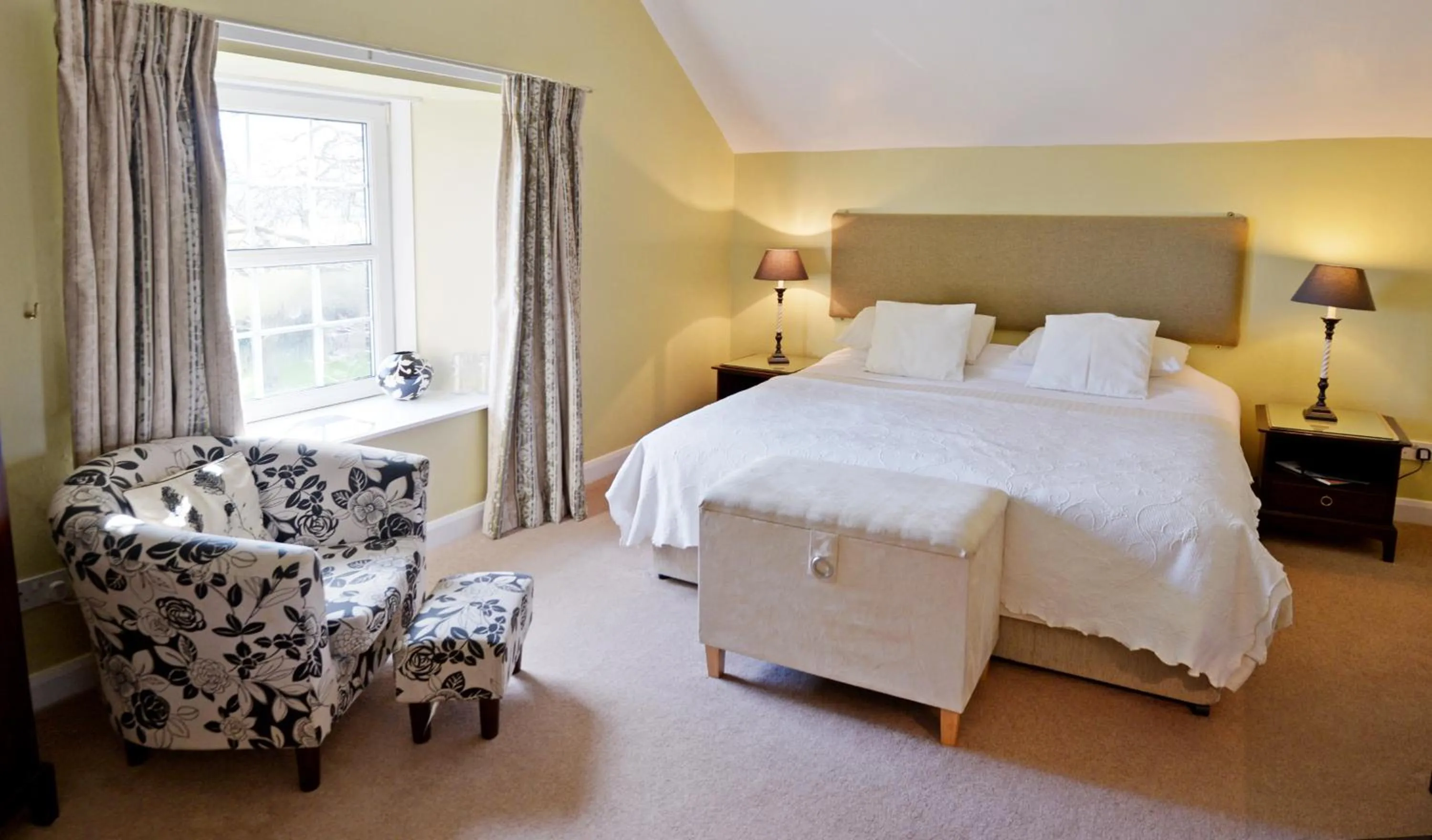 Bed in Buccleuch Arms