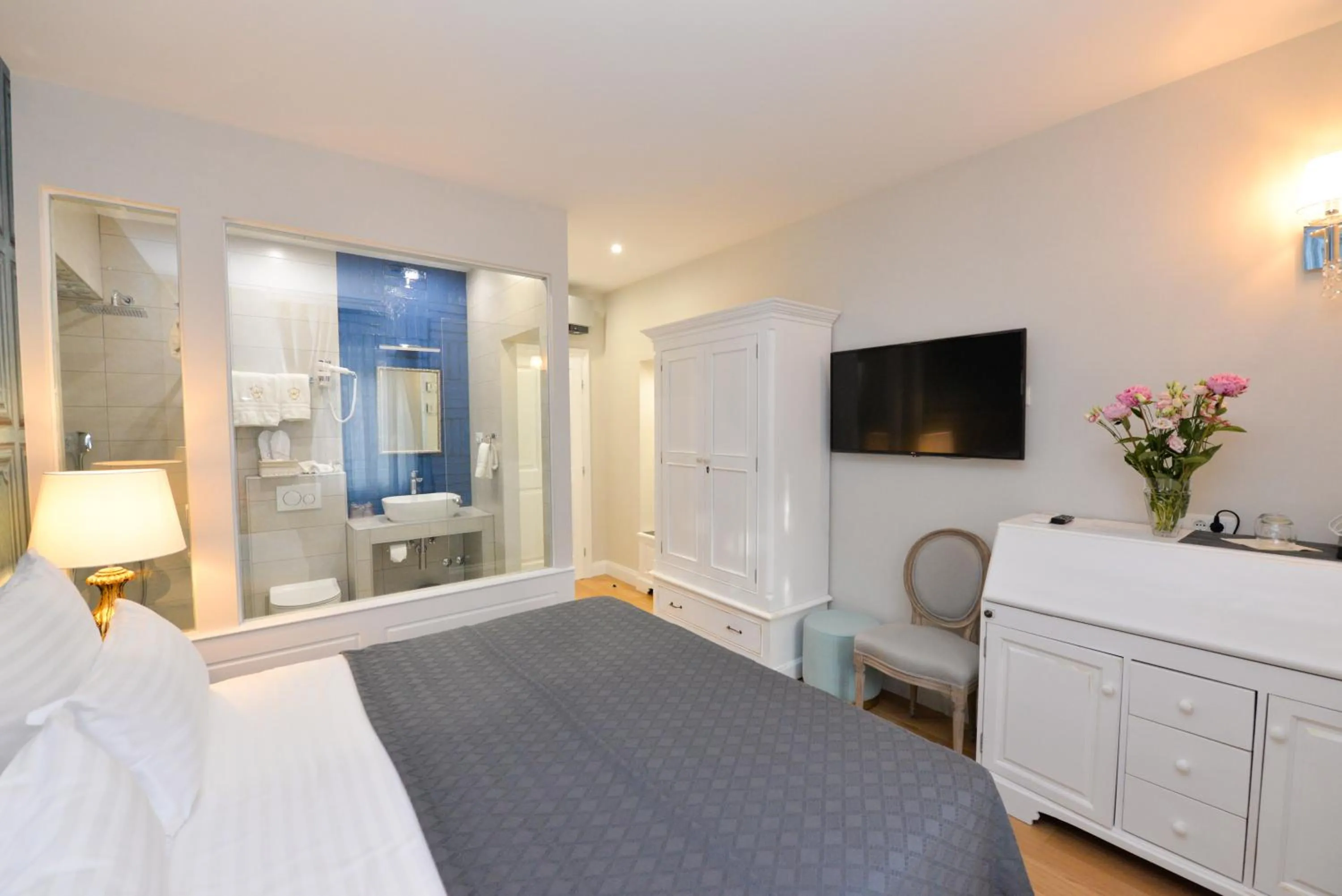 Bed in The Duke luxury rooms