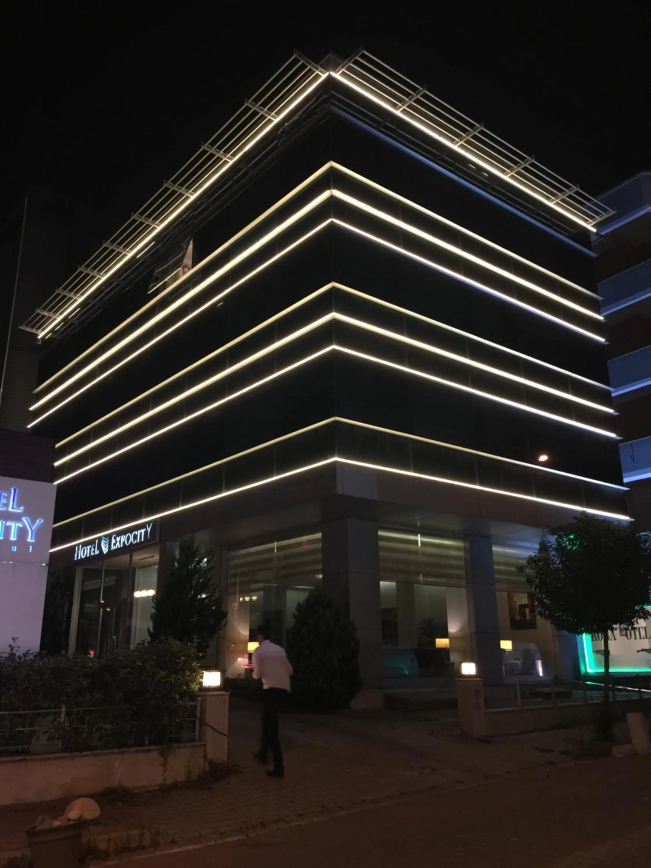 Facade/entrance in Hotel Expocity Istanbul