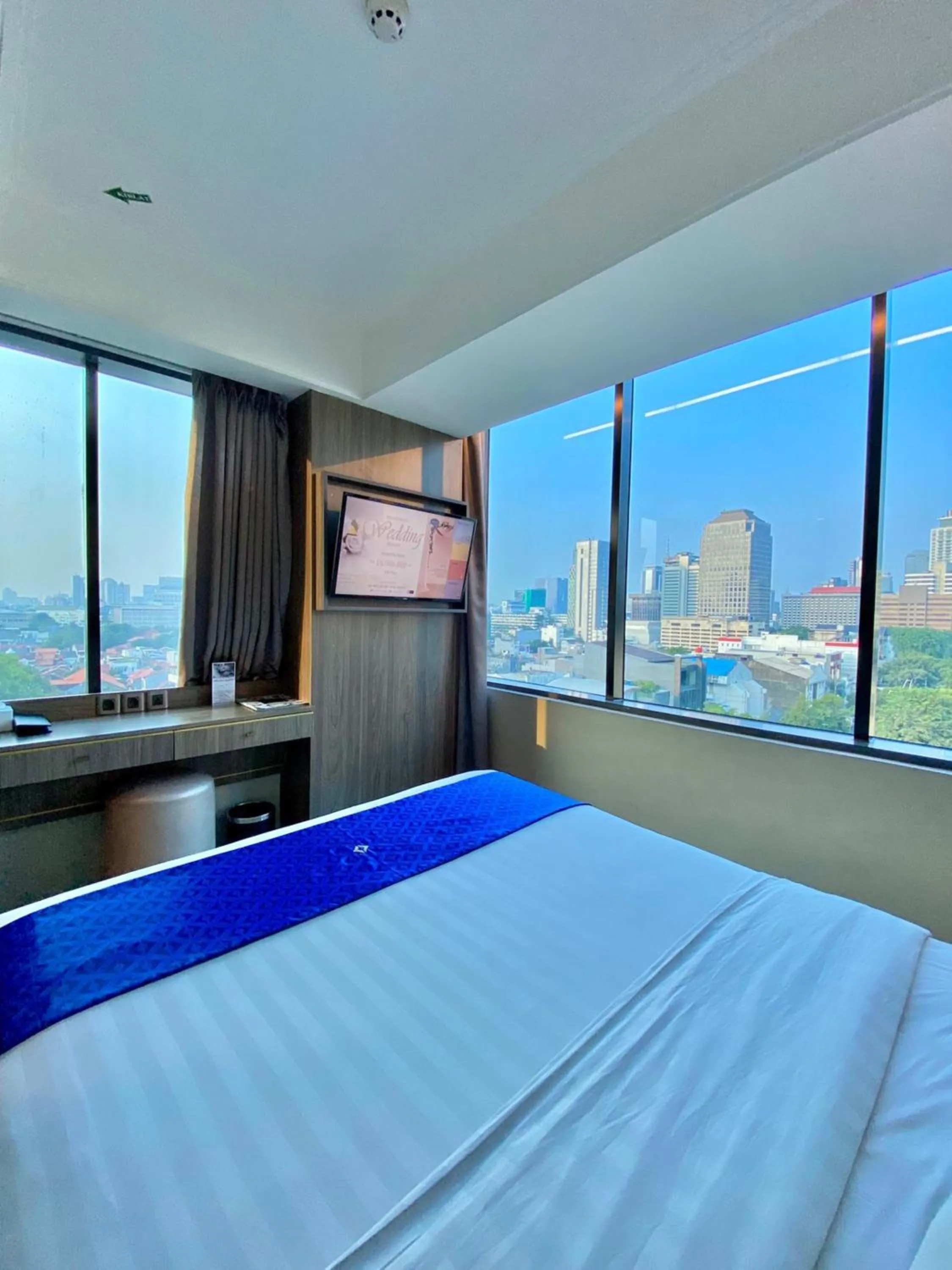 View (from property/room), Bed in Arthama Tanah Abang Jakarta
