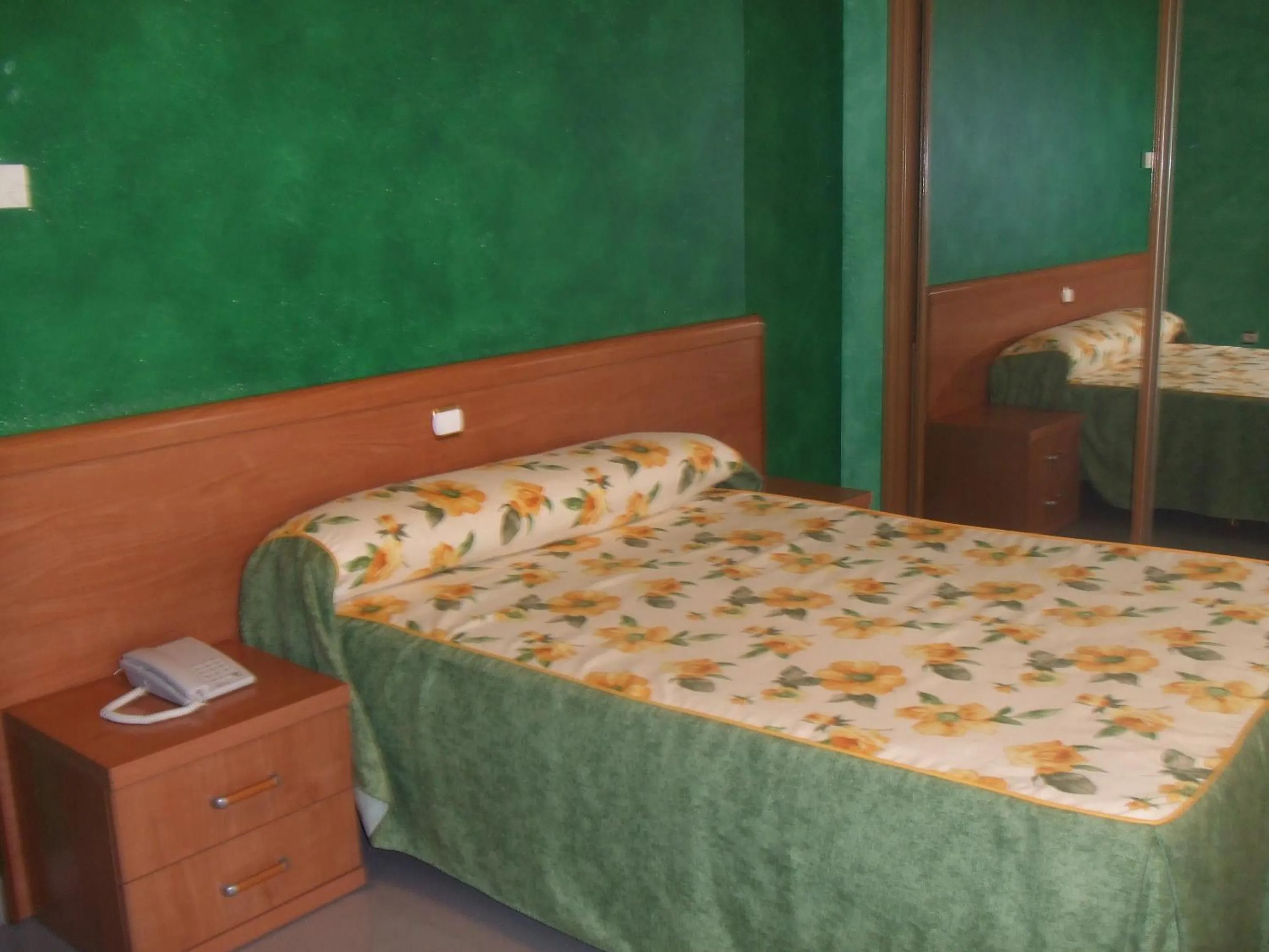 Bed in Hotel Vadorrey