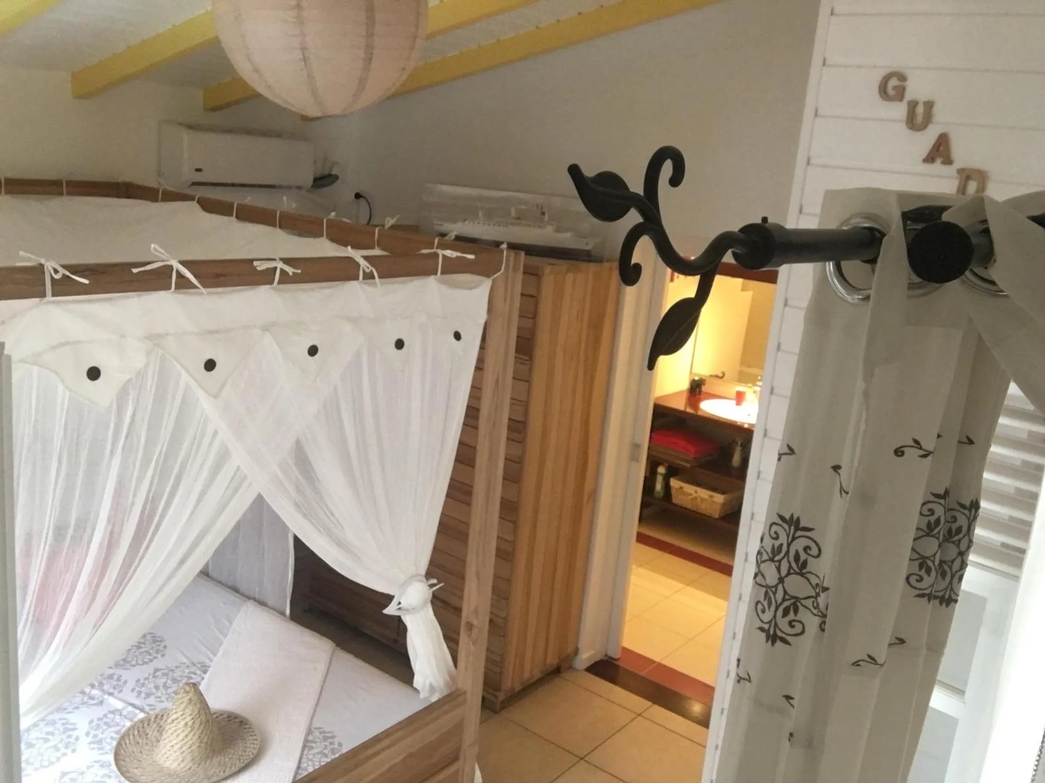 Photo of the whole room, Bed in Au Bel'vue chez Sandrine "Gite & Chambre d'hôtes"