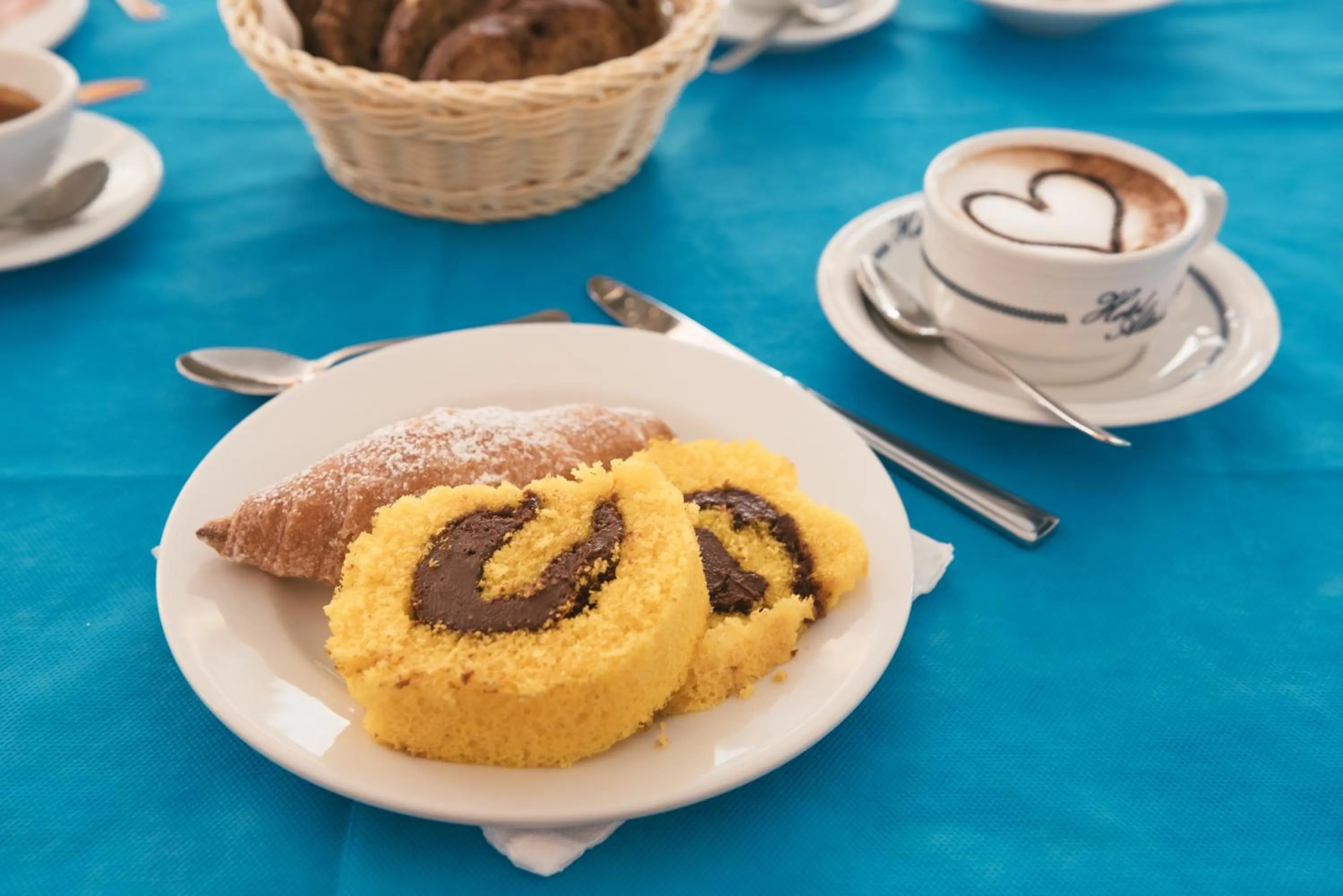 Breakfast in Hotel Altair