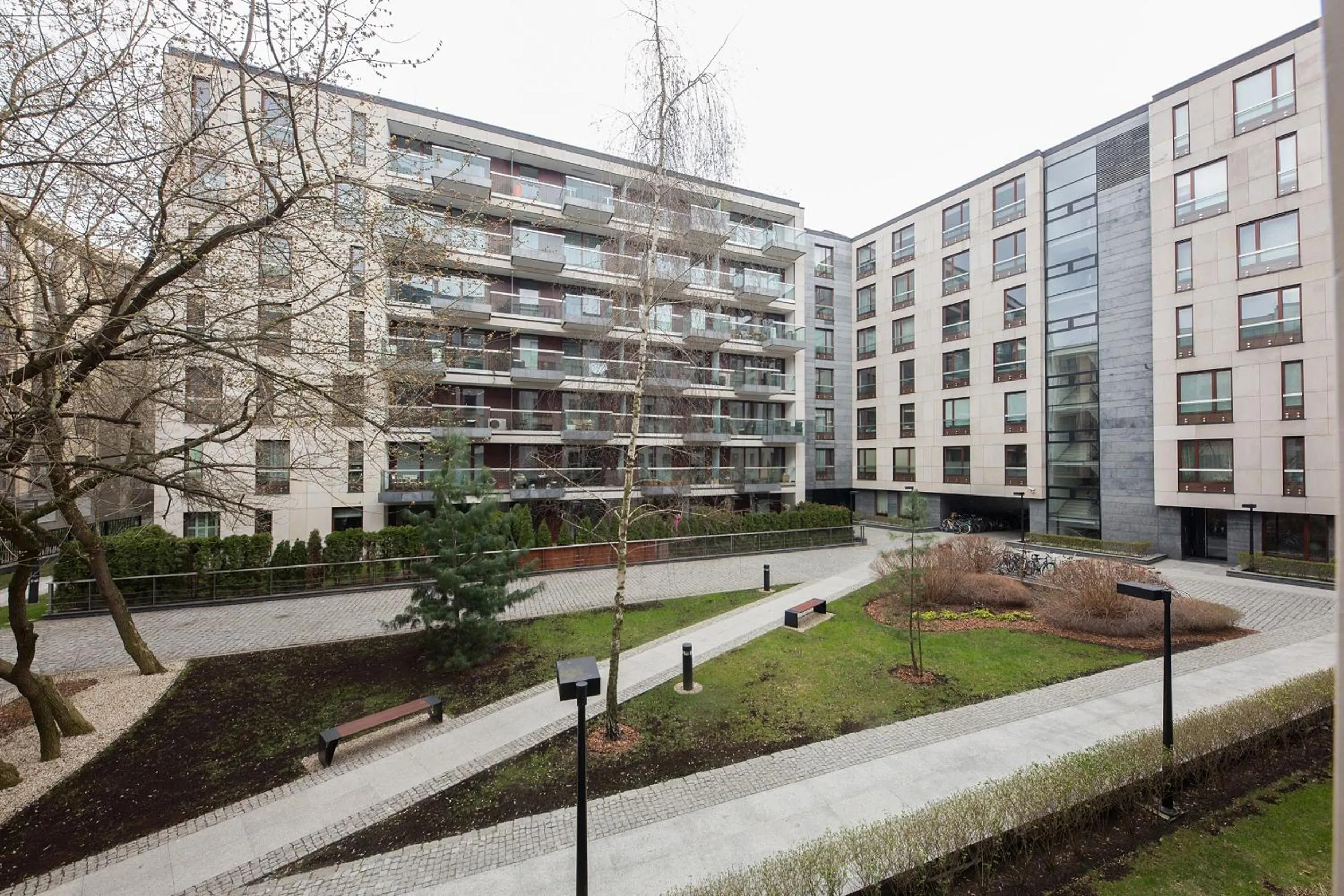 Inner courtyard view in ShortStayPoland Leszczyńska (B14)
