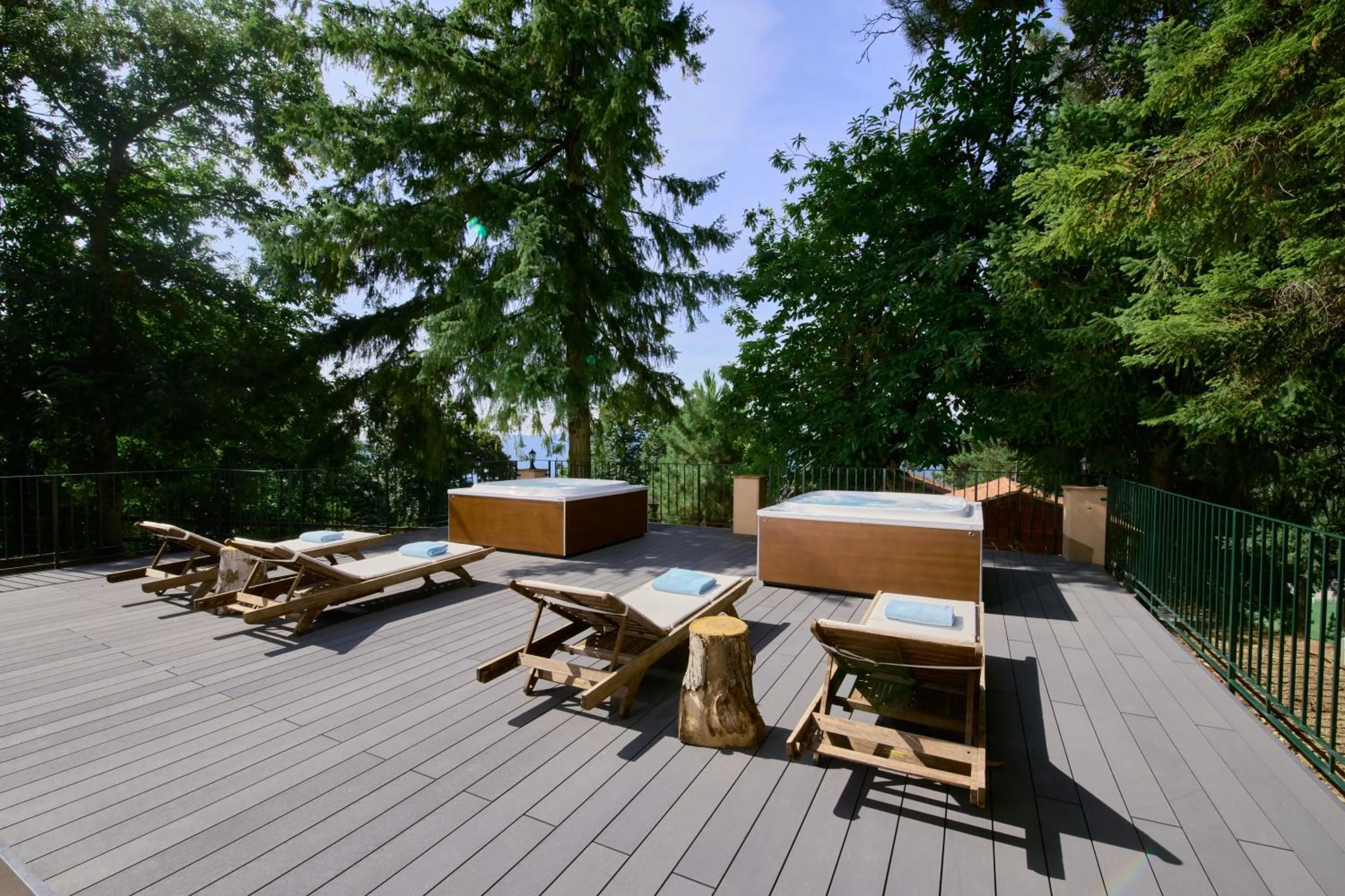 Hot Tub in Il Ciocco Hotels