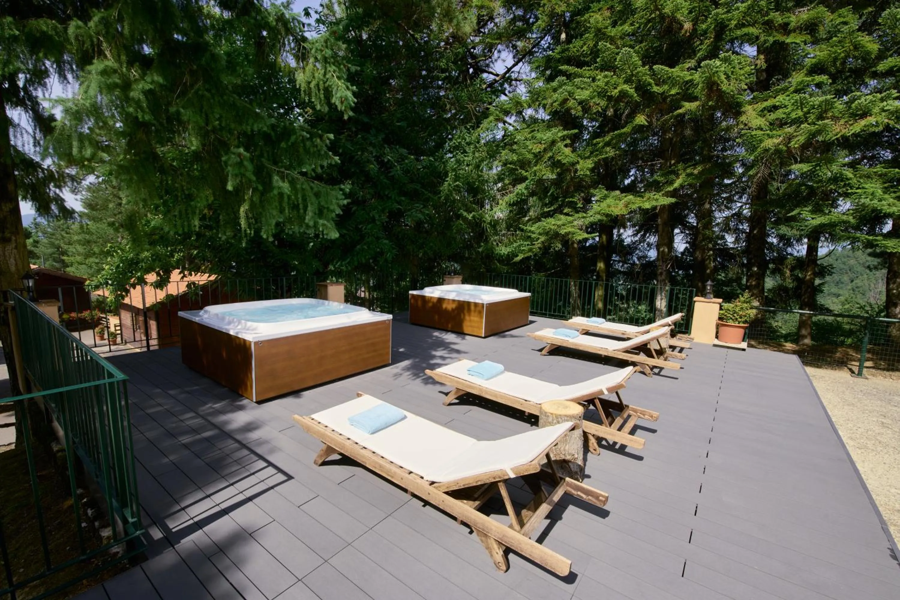 Hot Tub in Il Ciocco Hotels