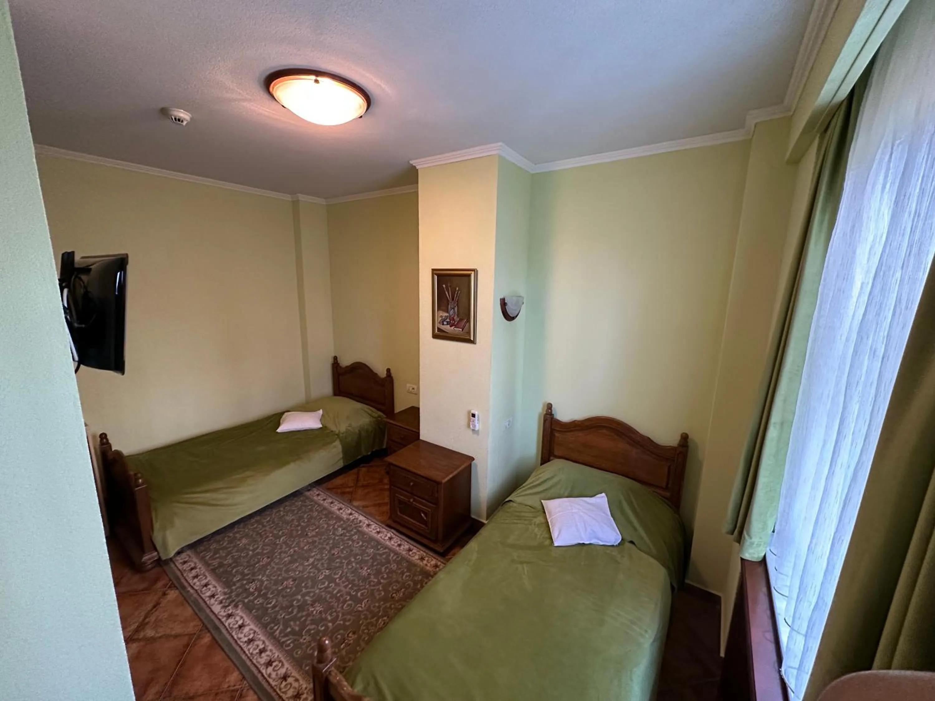 Photo of the whole room in Casa Maria Arges