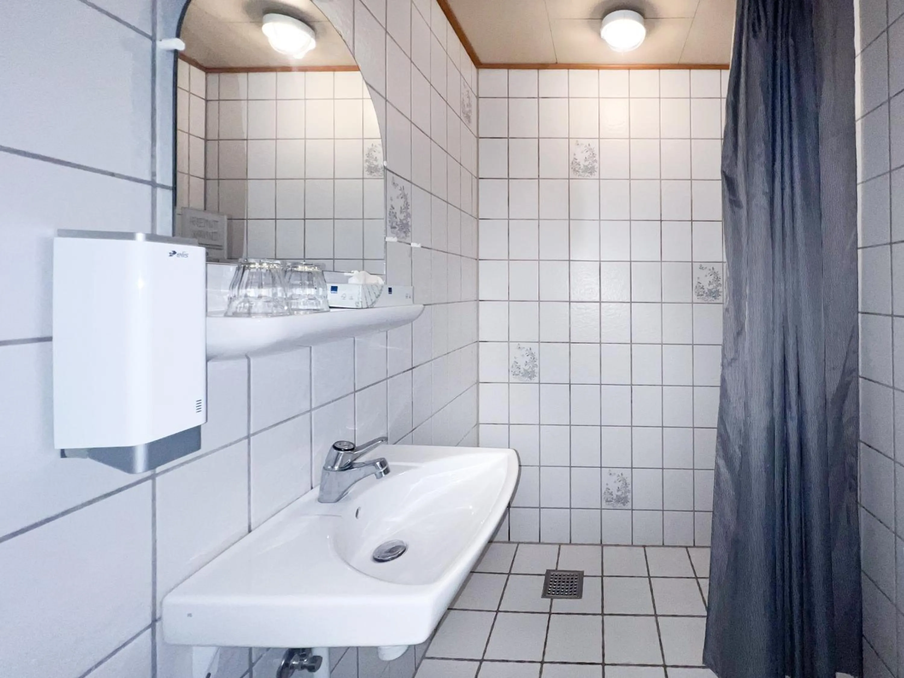 Bathroom in Hotel Frederikshavn