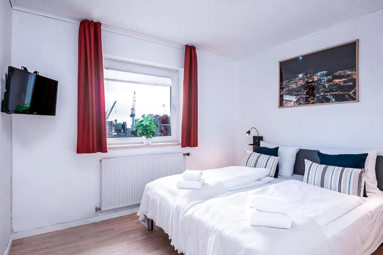 TV and multimedia, Bed in Hotel Frederikshavn