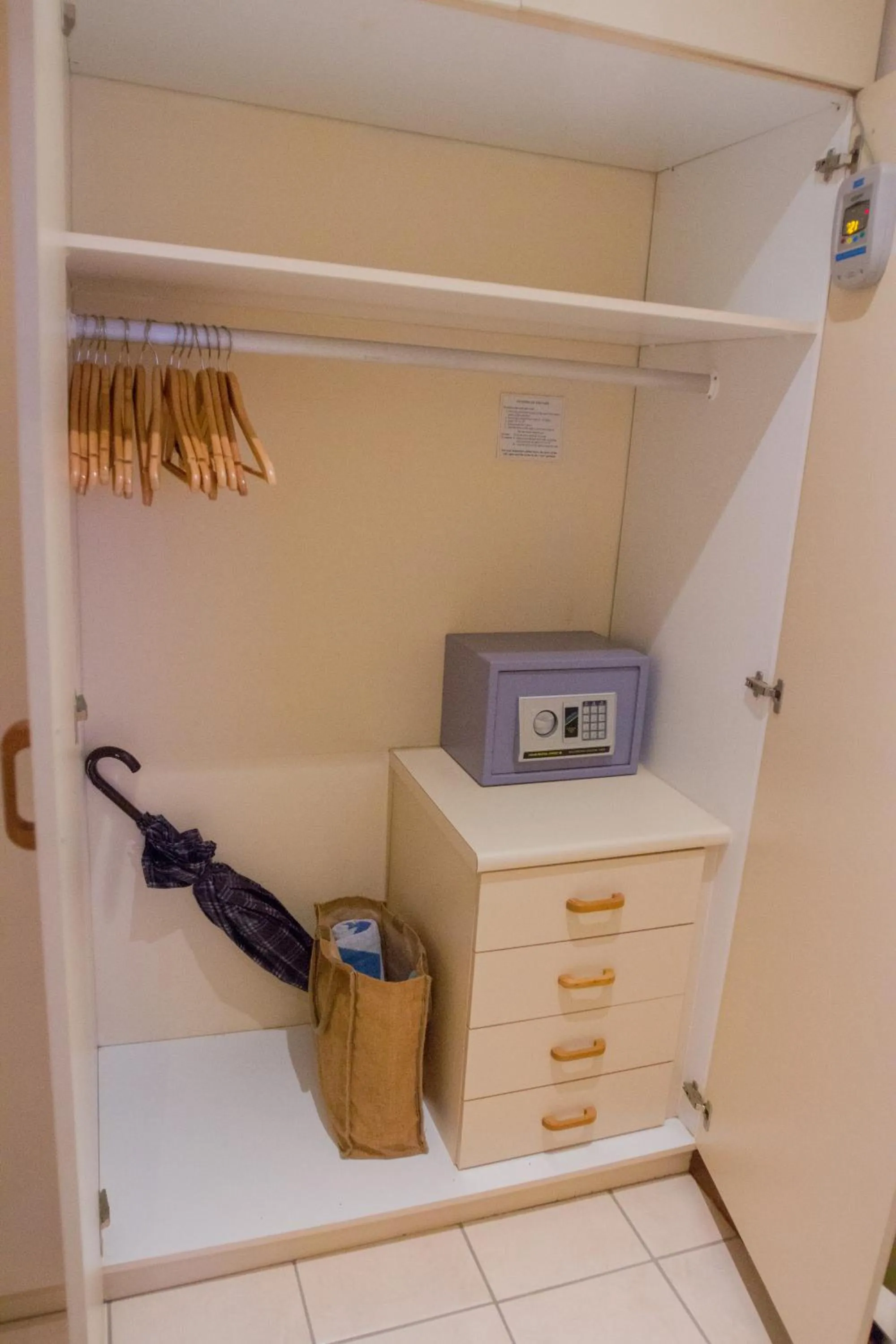 Decorative detail in Bayside Lodge Garden Route B&B