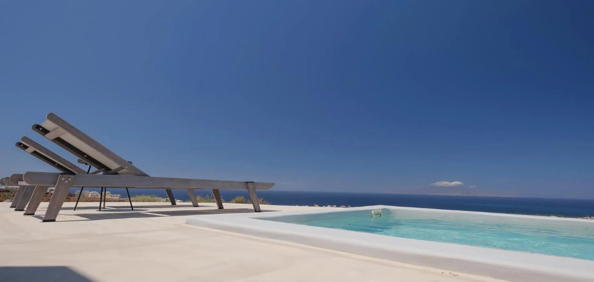 Day in Aplada Suites