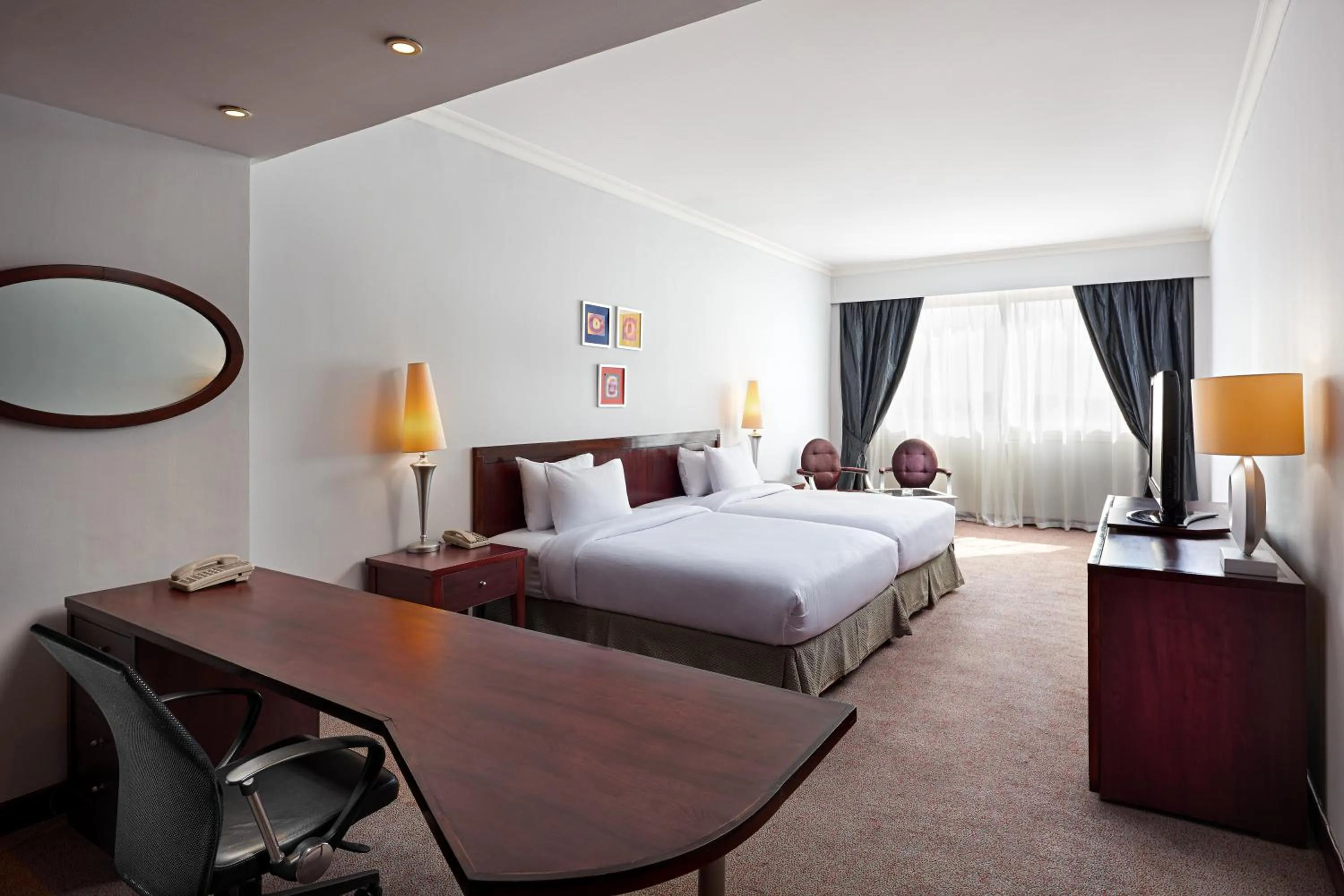 Bedroom, Bed in Hilton Alexandria Green Plaza