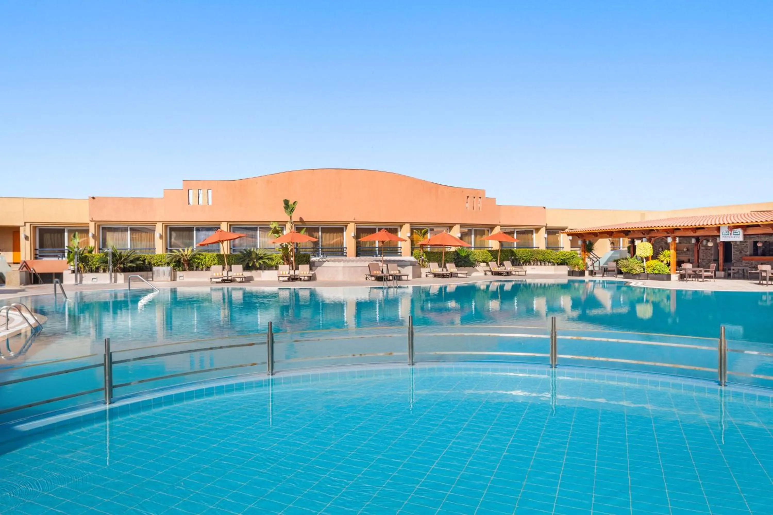 Pool view in Hilton Alexandria Green Plaza