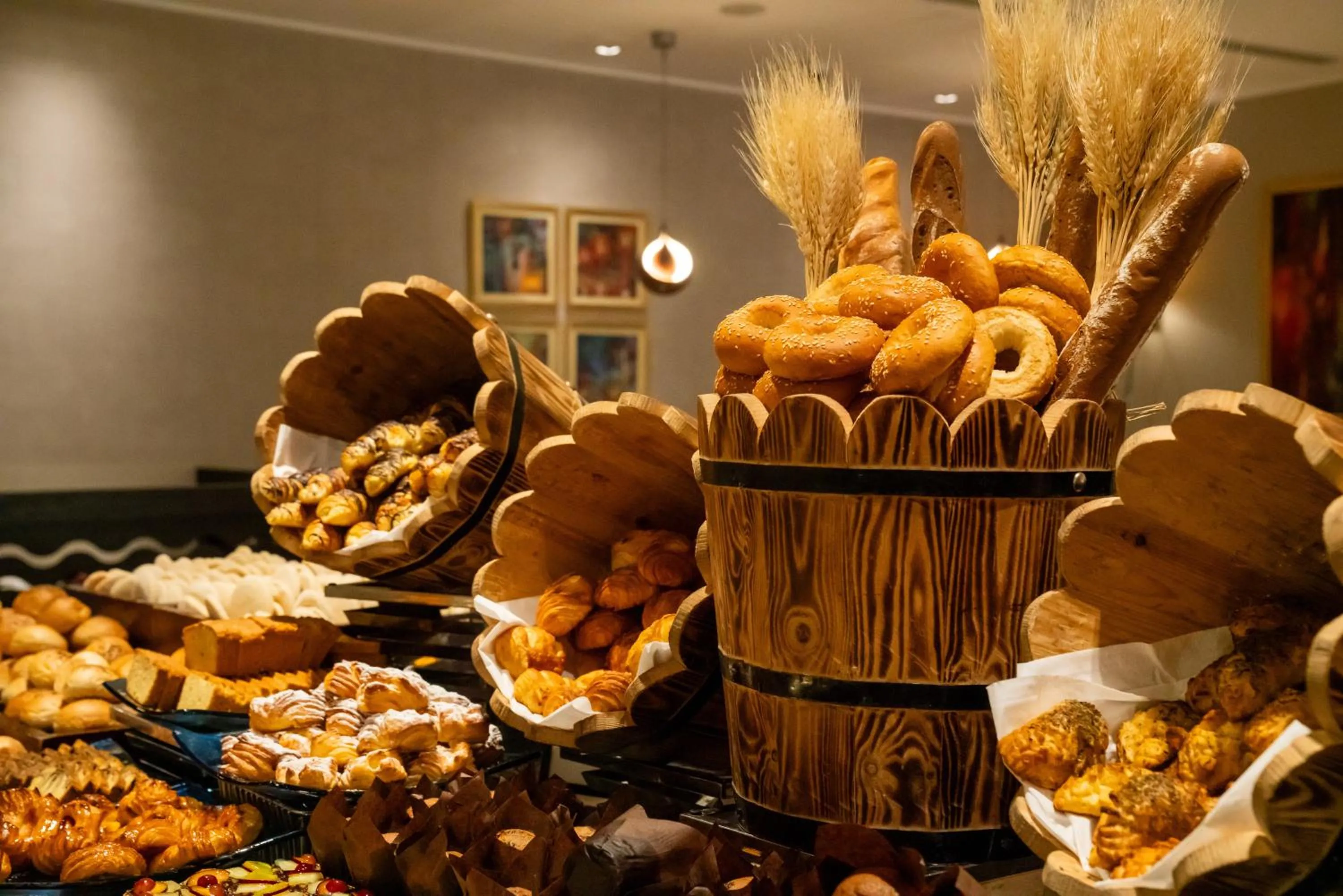 Buffet breakfast in Hilton Alexandria Green Plaza