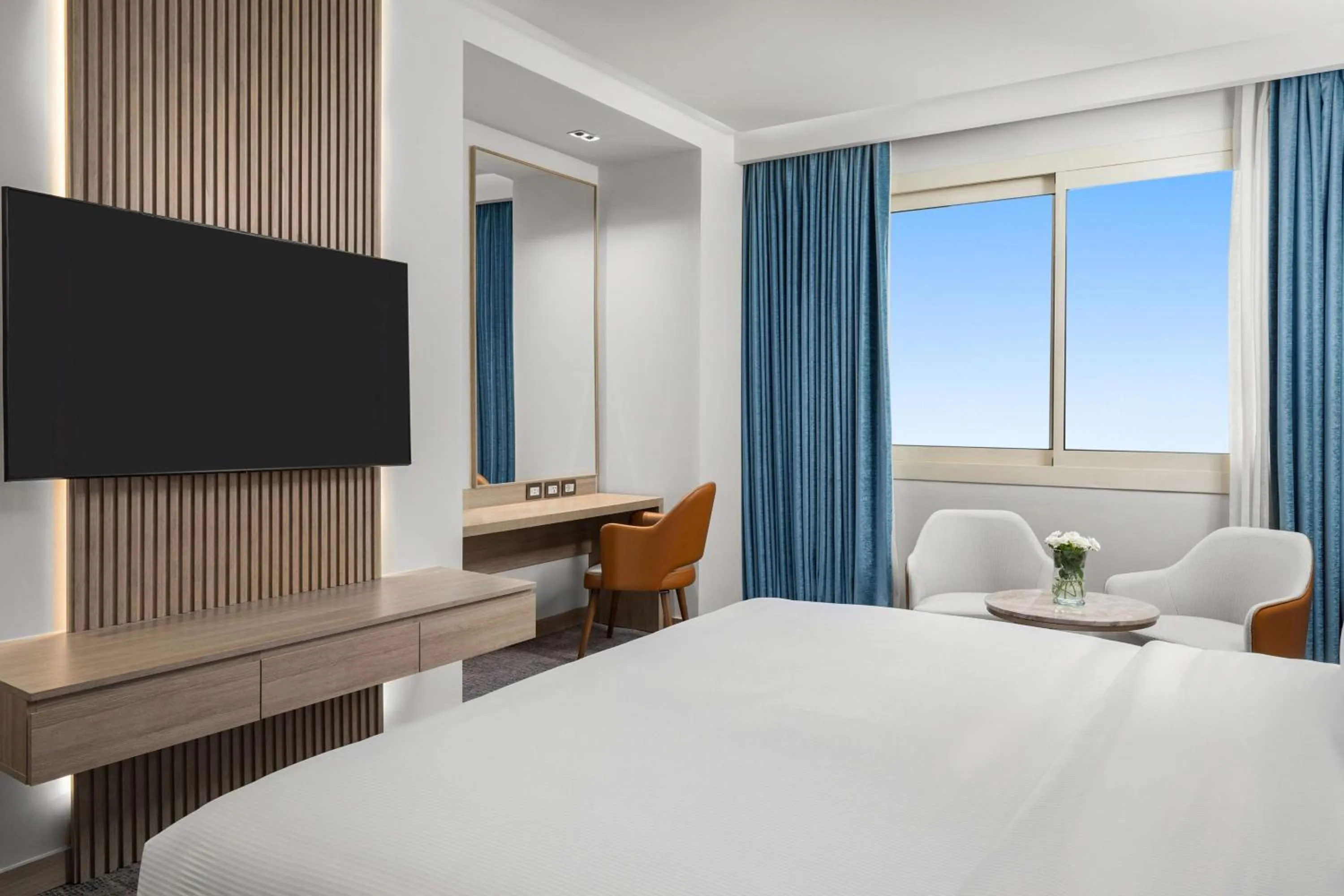 Bed in Hilton Alexandria Green Plaza