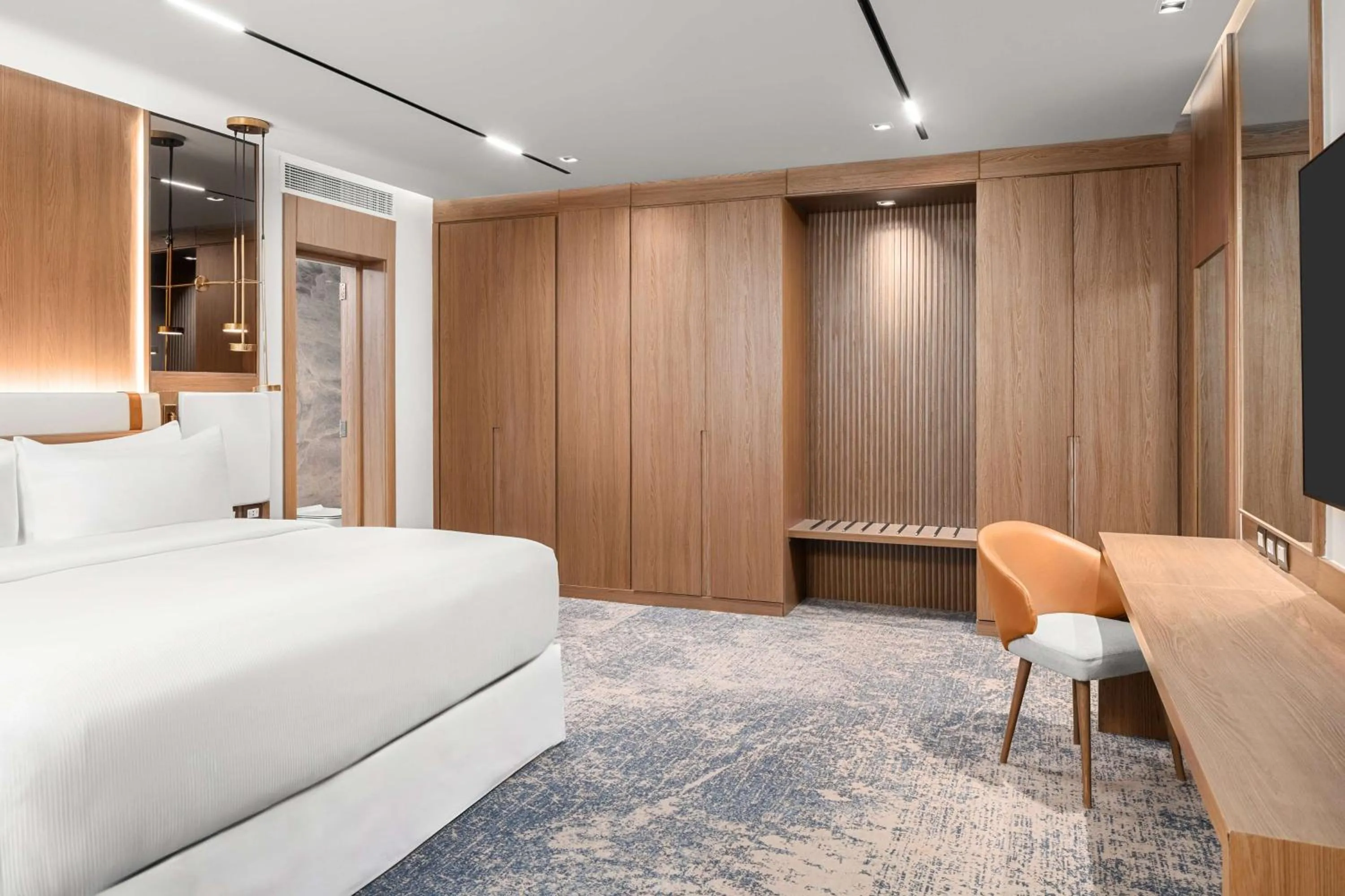 Bedroom, Bed in Hilton Alexandria Green Plaza