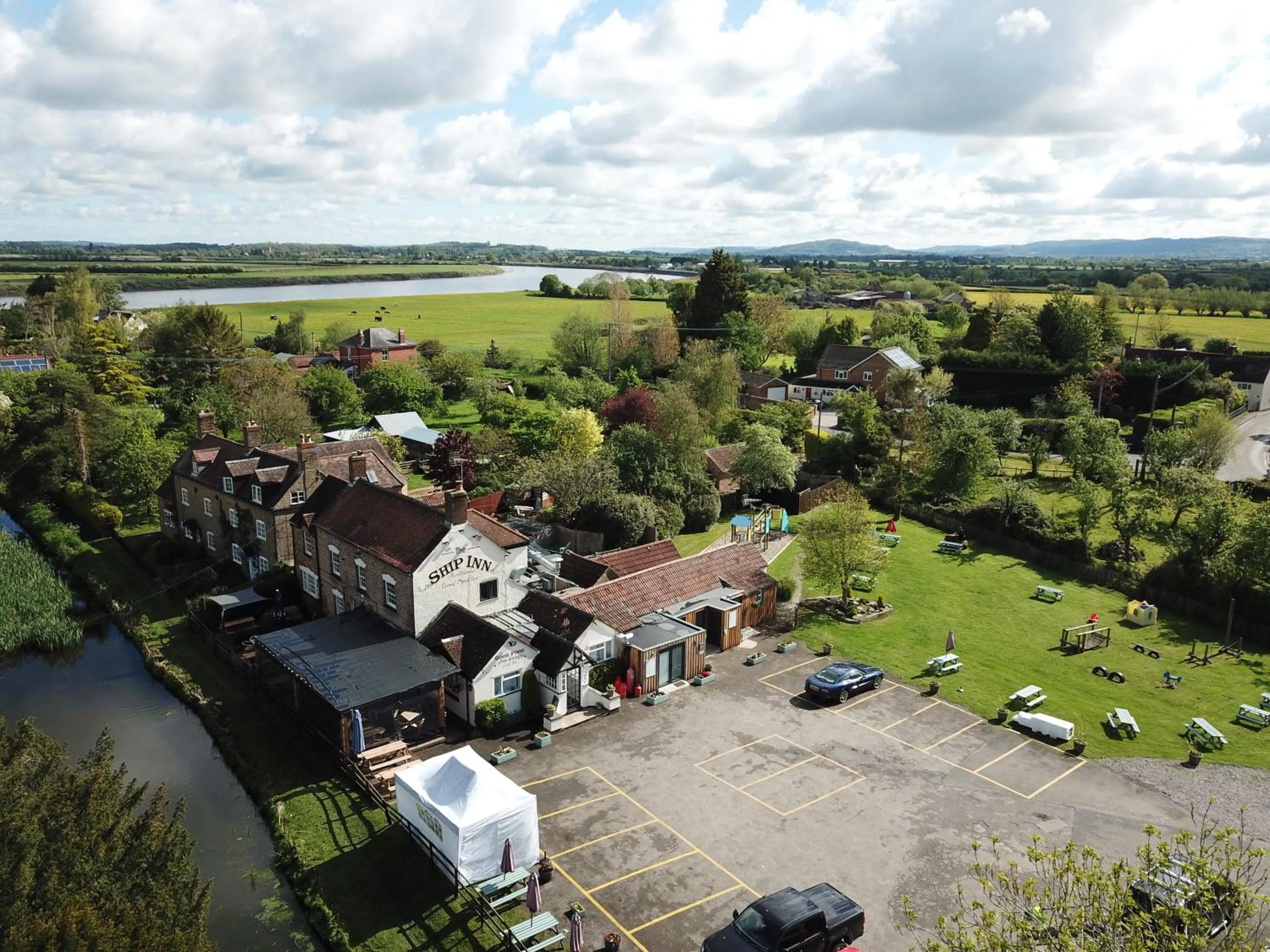 The Ship Inn - Self Catering Accommodation