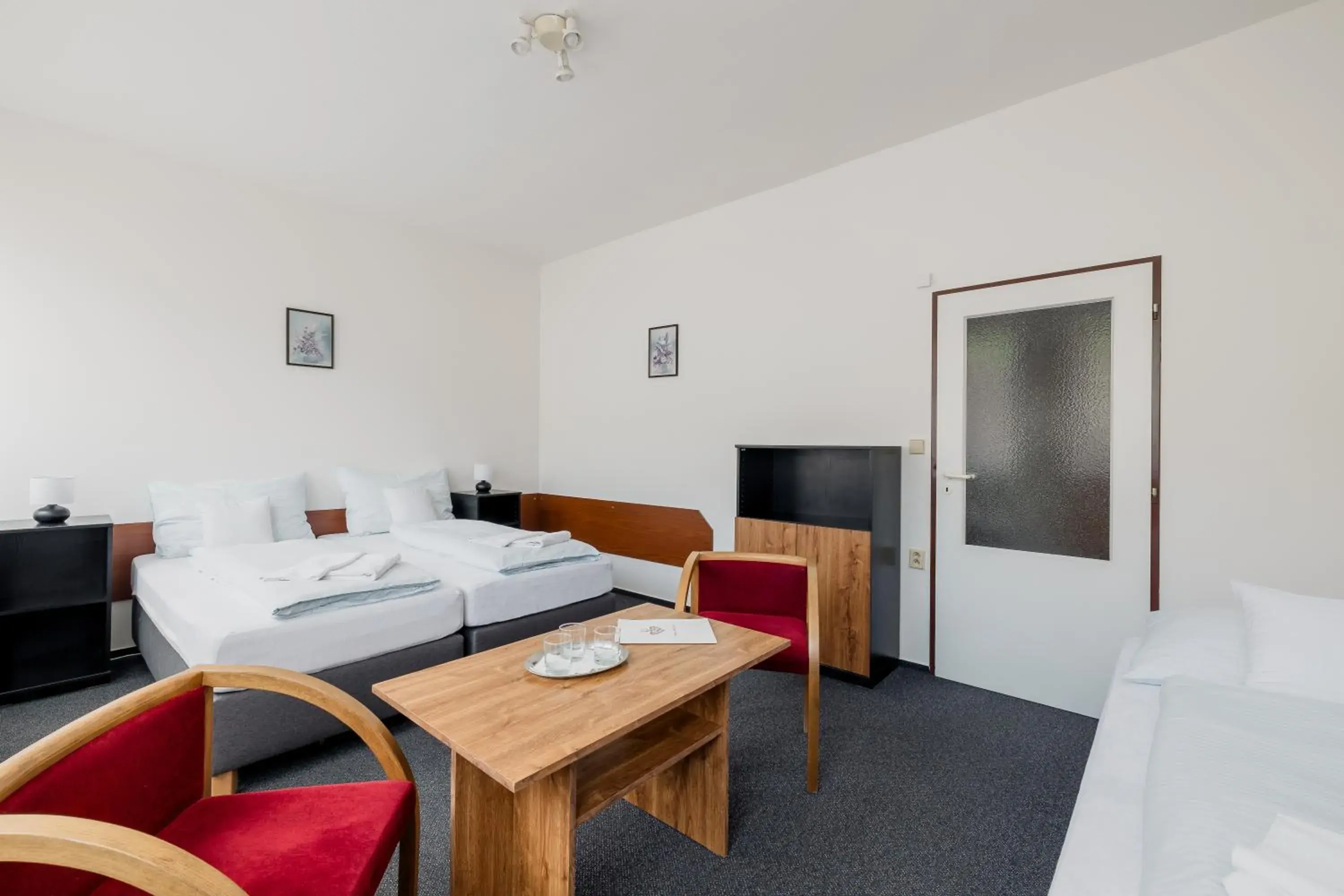 Standard Triple Room in hotel Dobruška Standard Triple Room in hotel Dobruška