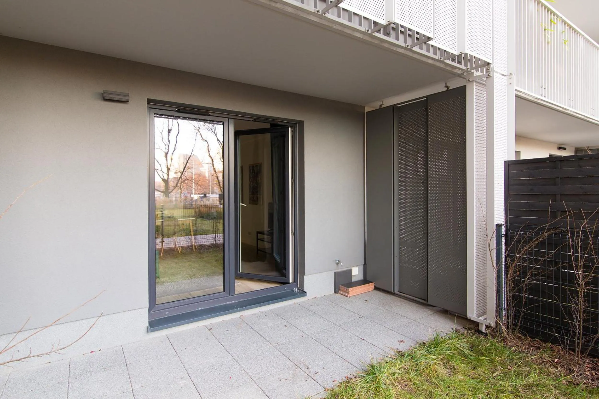 Garden in ShortStayPoland Żupnicza (B32)