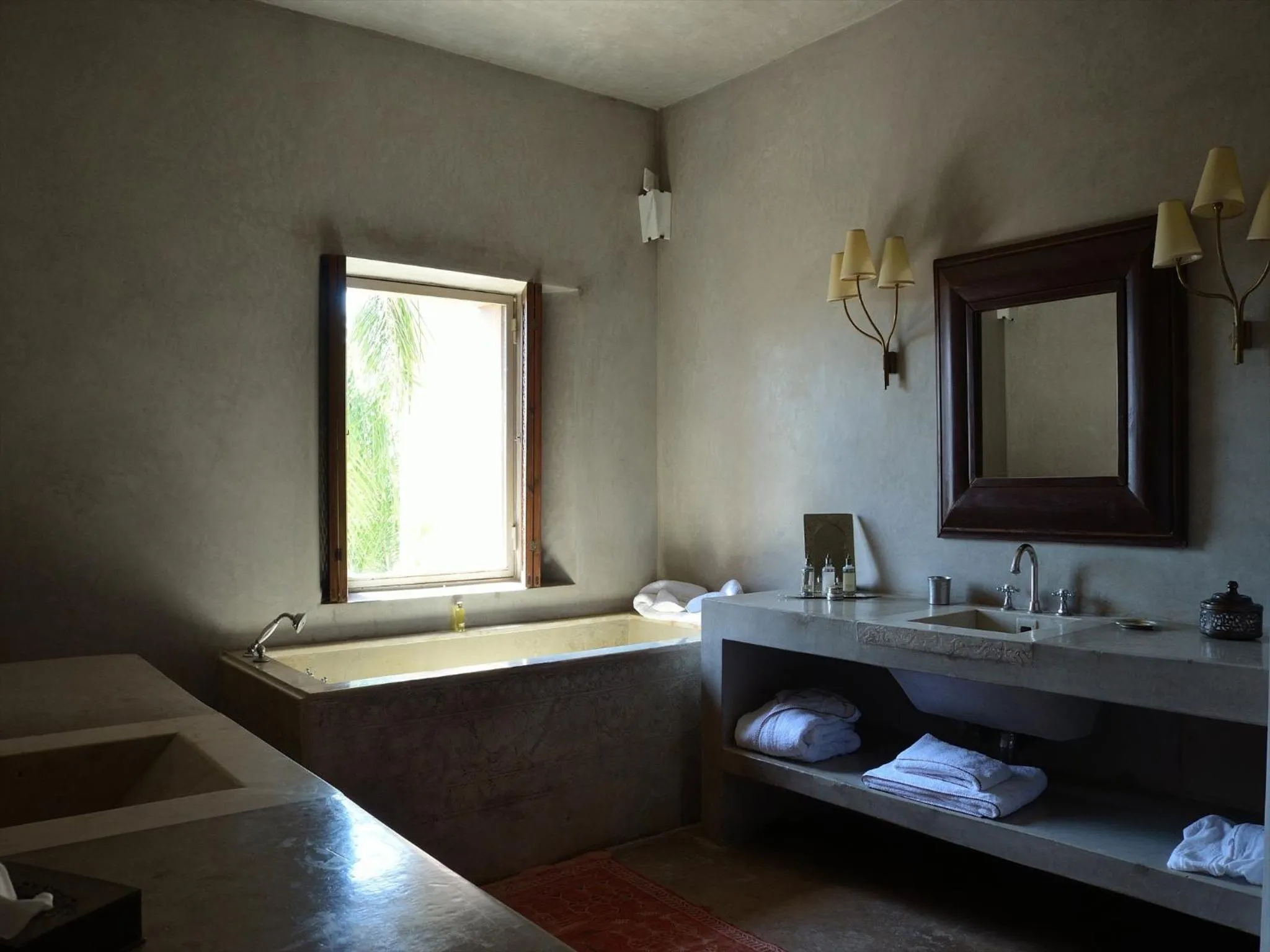 Bathroom, Bed in Ksar Char-Bagh Small Luxury Hotels