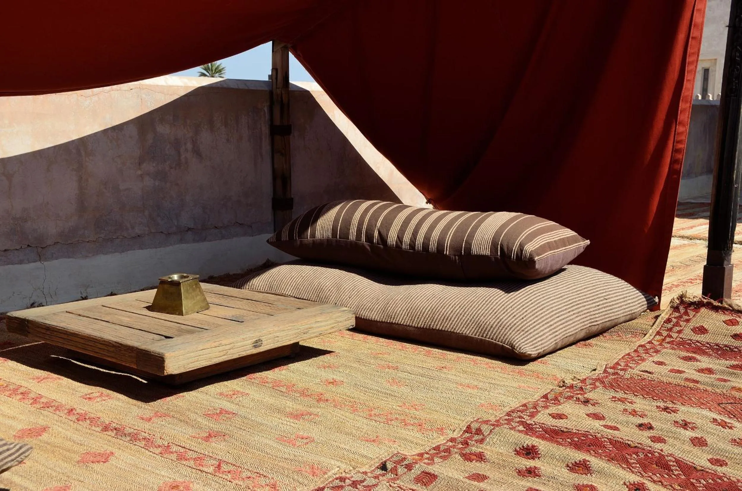 Balcony/Terrace, Bed in Ksar Char-Bagh Small Luxury Hotels