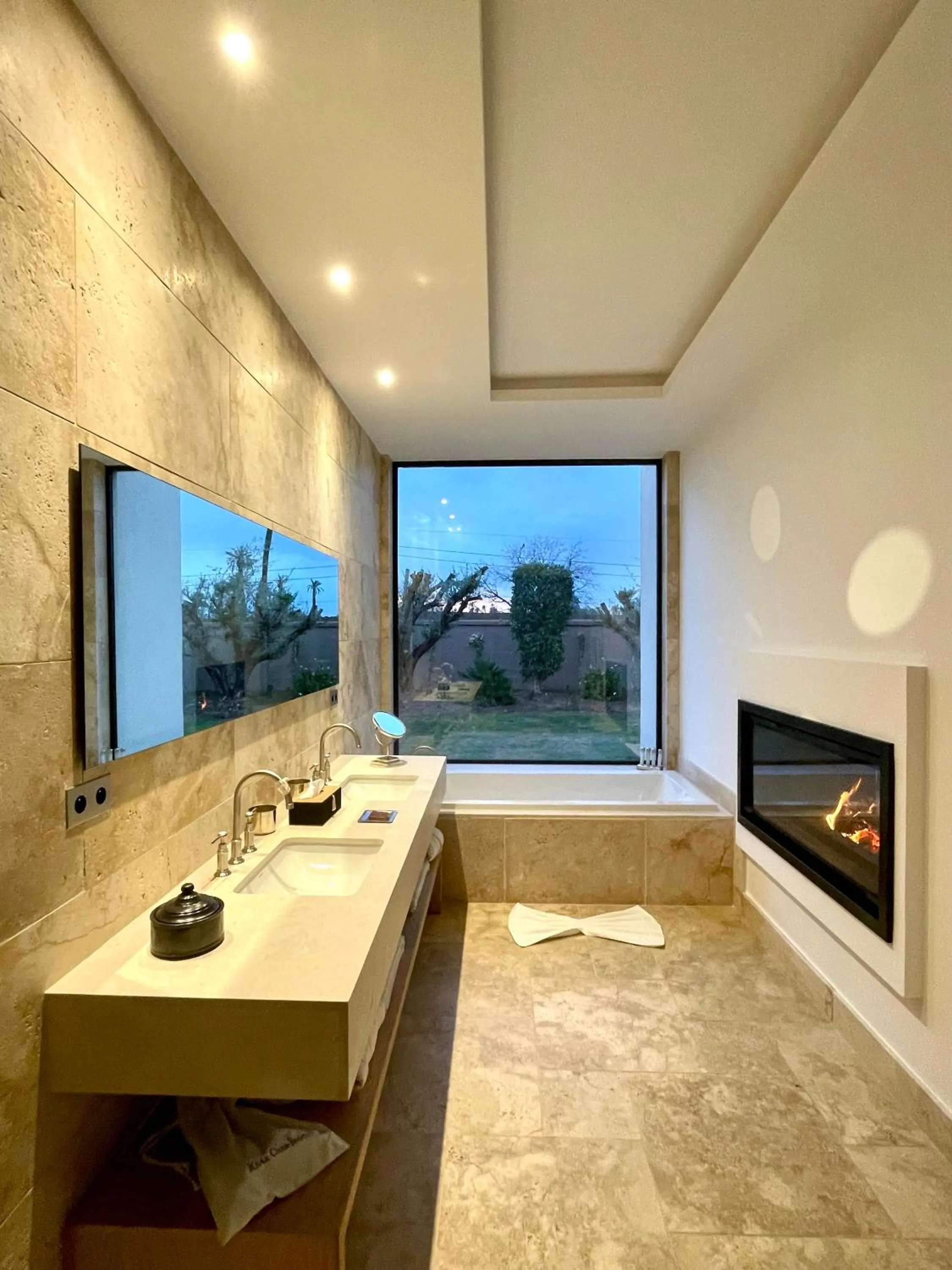Bathroom in Ksar Char-Bagh Small Luxury Hotels