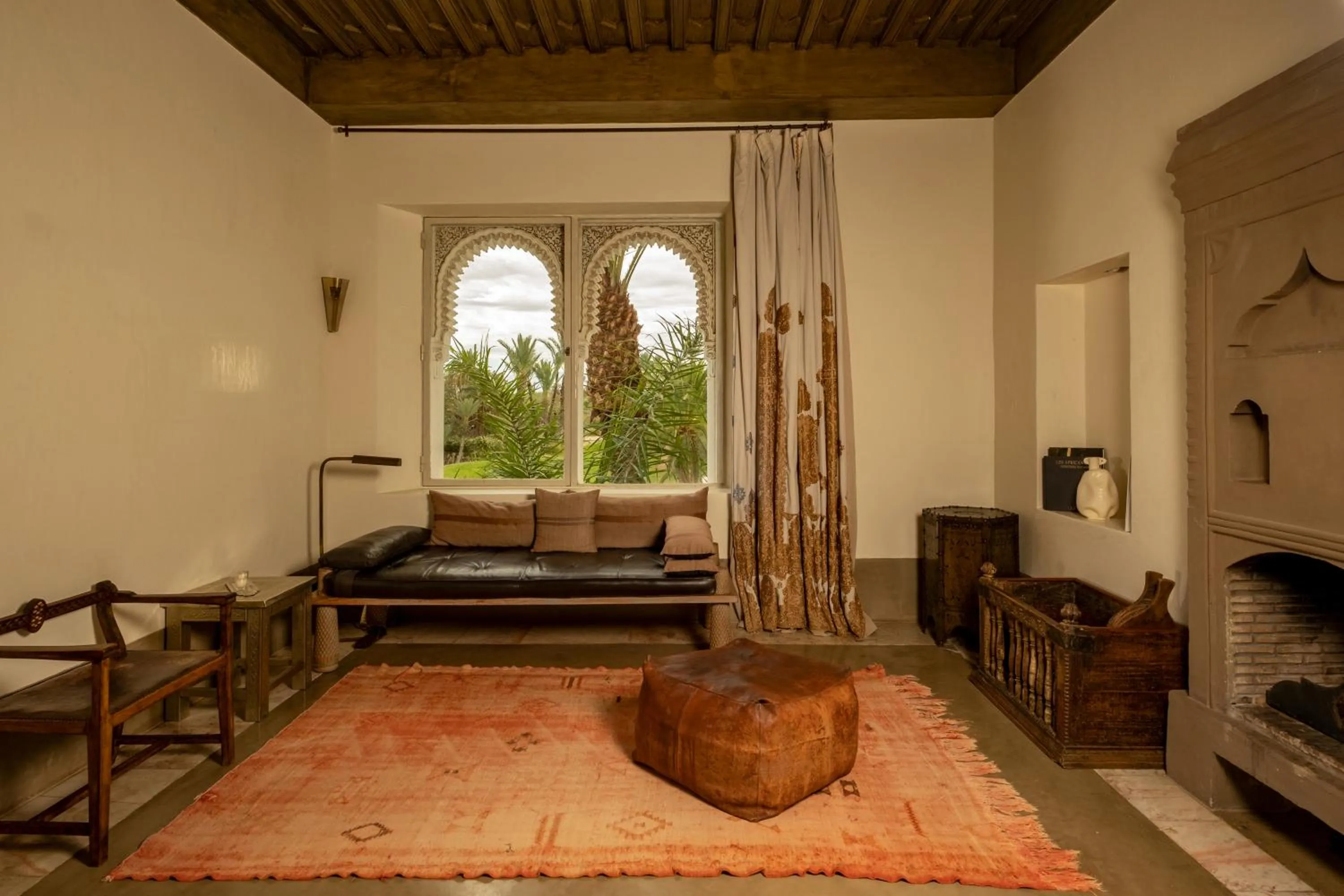 Bed in Ksar Char-Bagh Small Luxury Hotels
