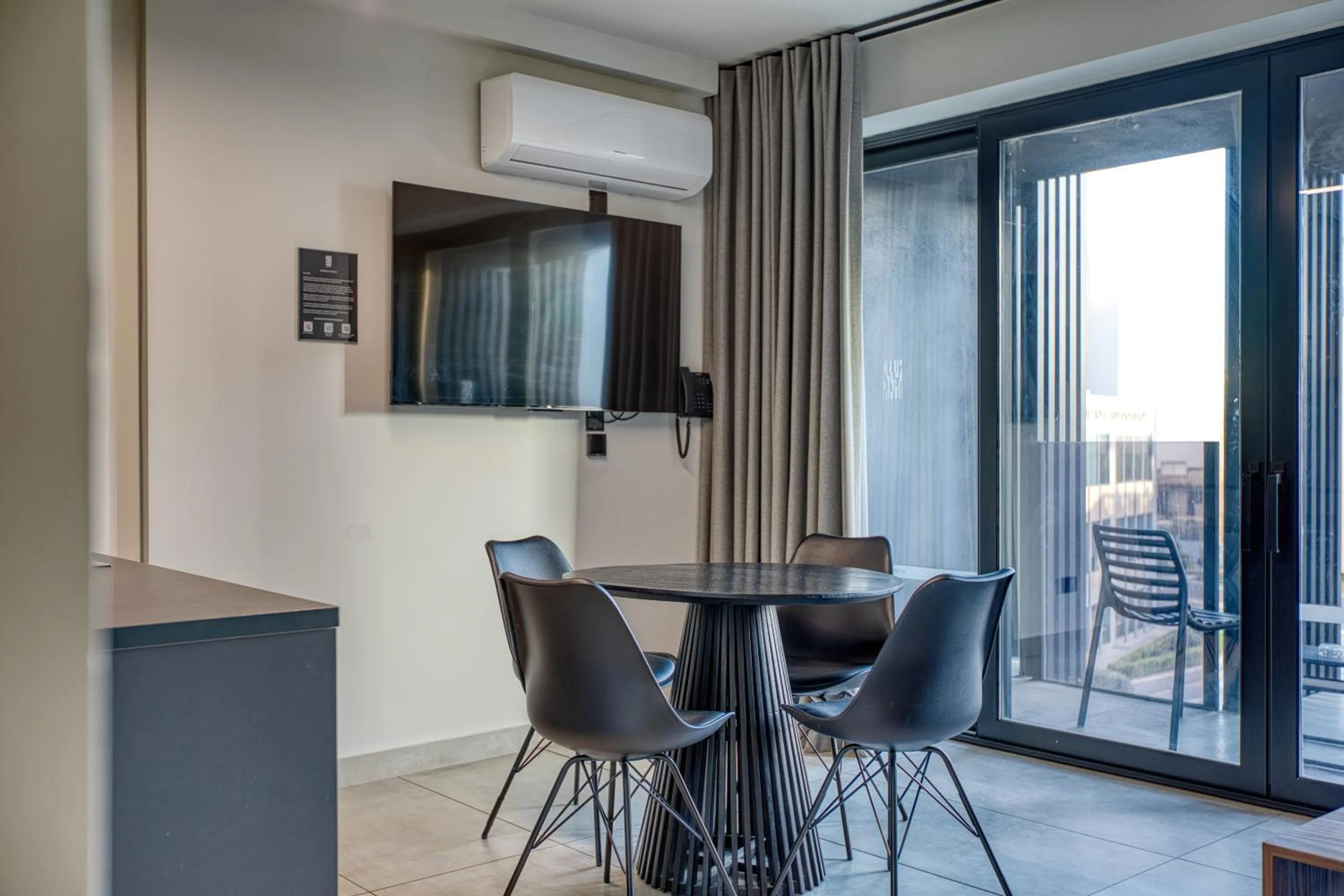 TV and multimedia in Onyx Hotel