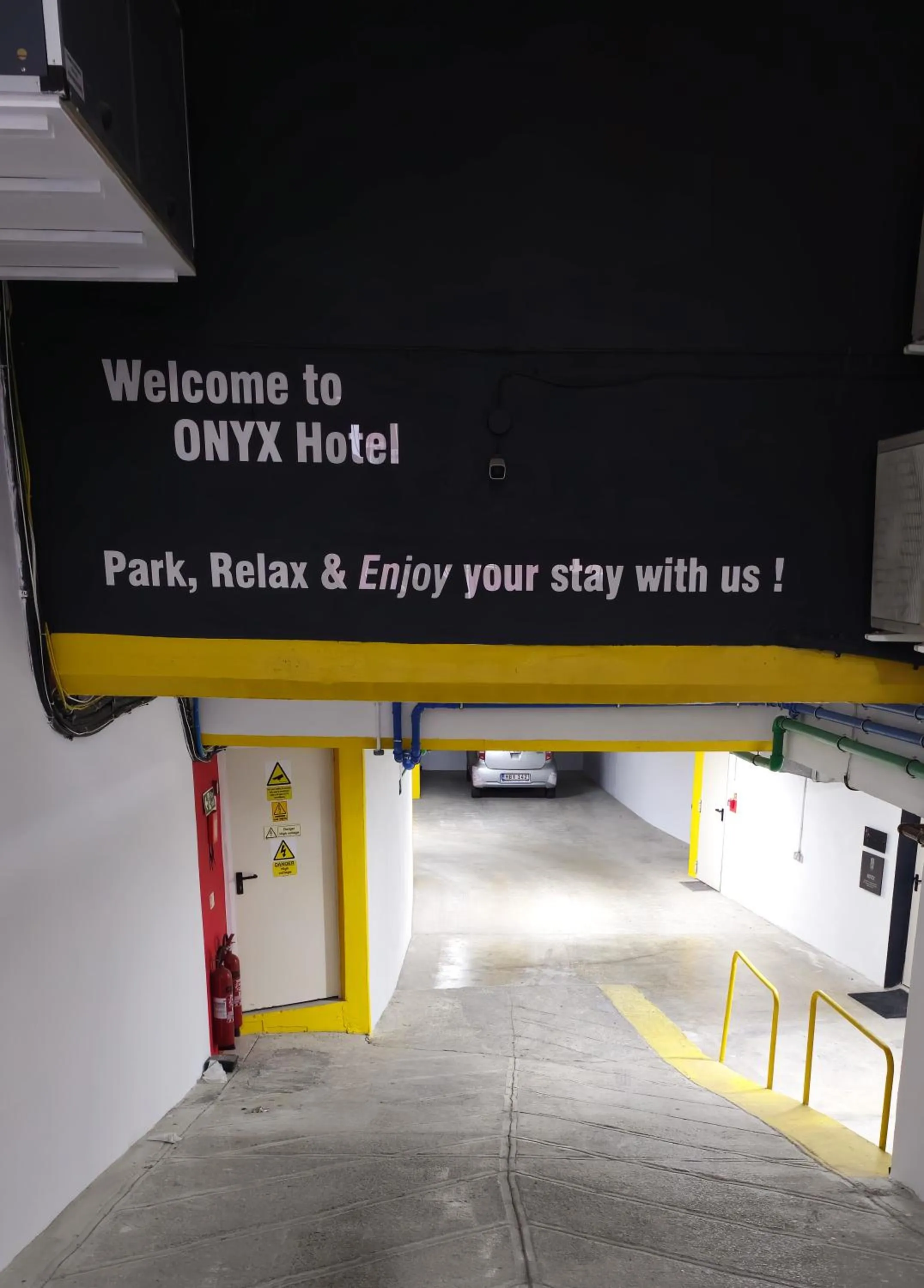 Parking in Onyx Hotel