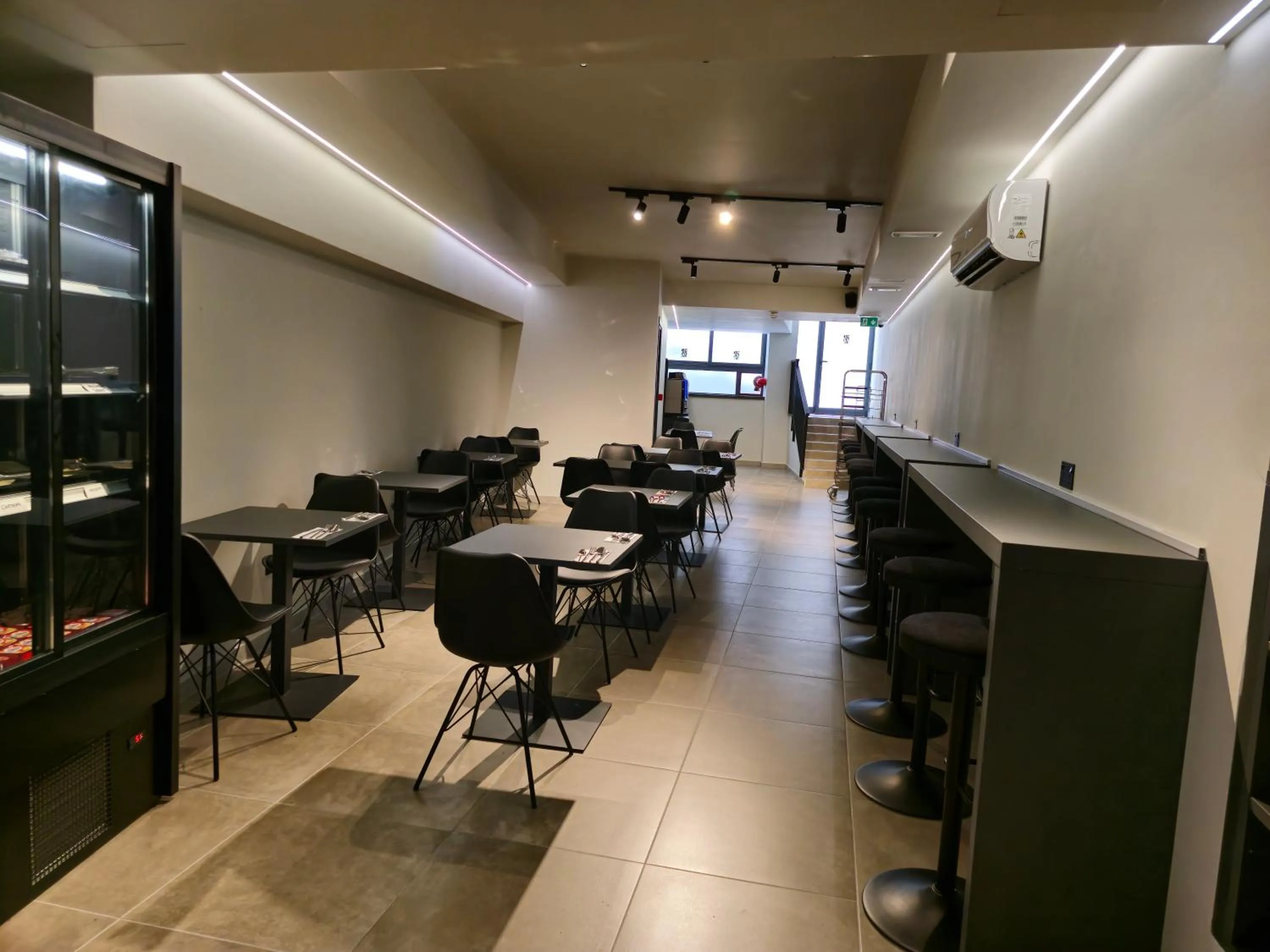 Onyx Suites & Apartments