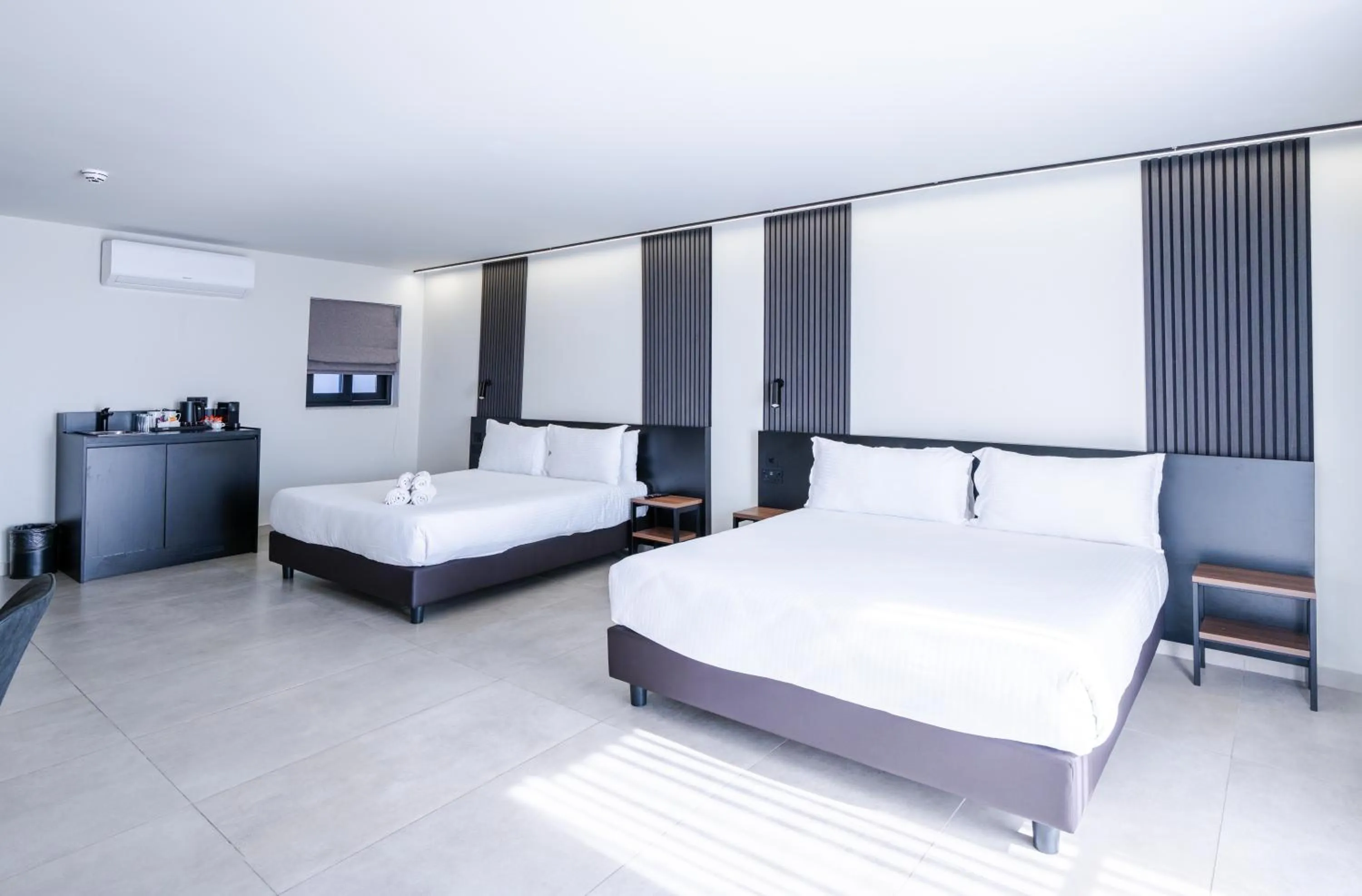 Bedroom, Bed in Onyx Hotel