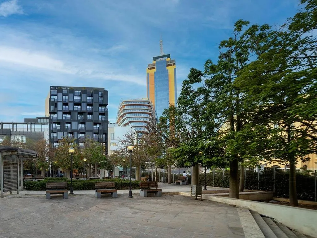 Onyx Suites & Apartments