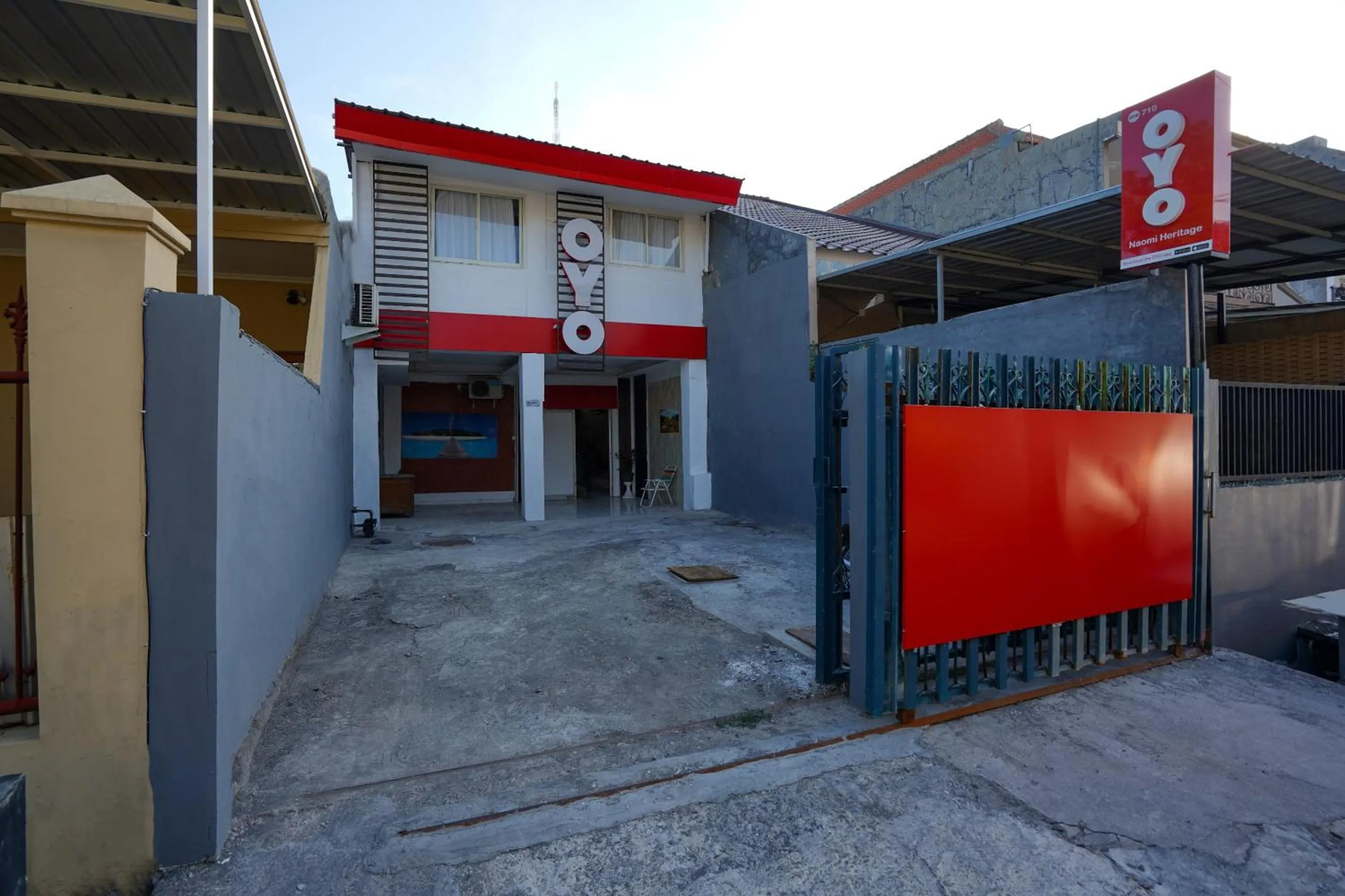 Facade/entrance in Hotel O Naomi Heritage