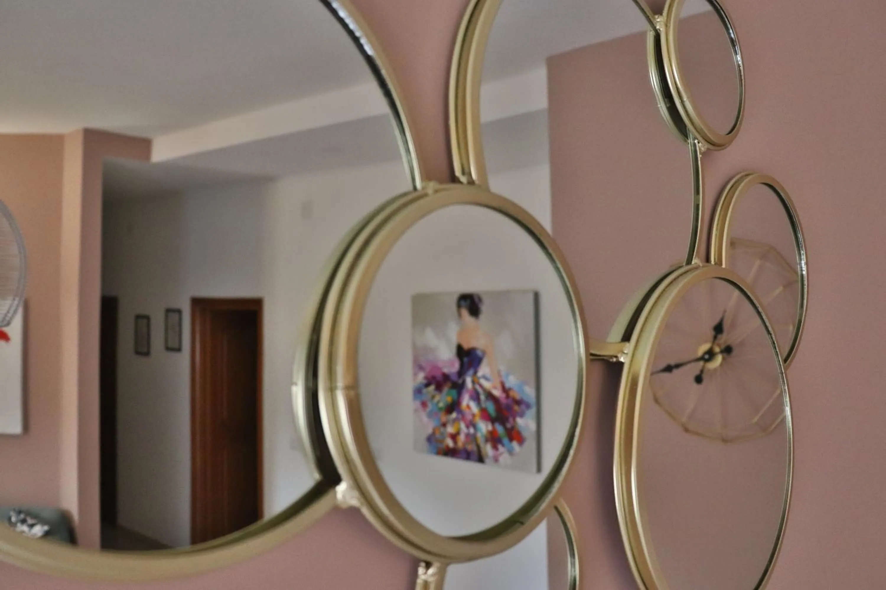 Decorative detail in Su Giardinu