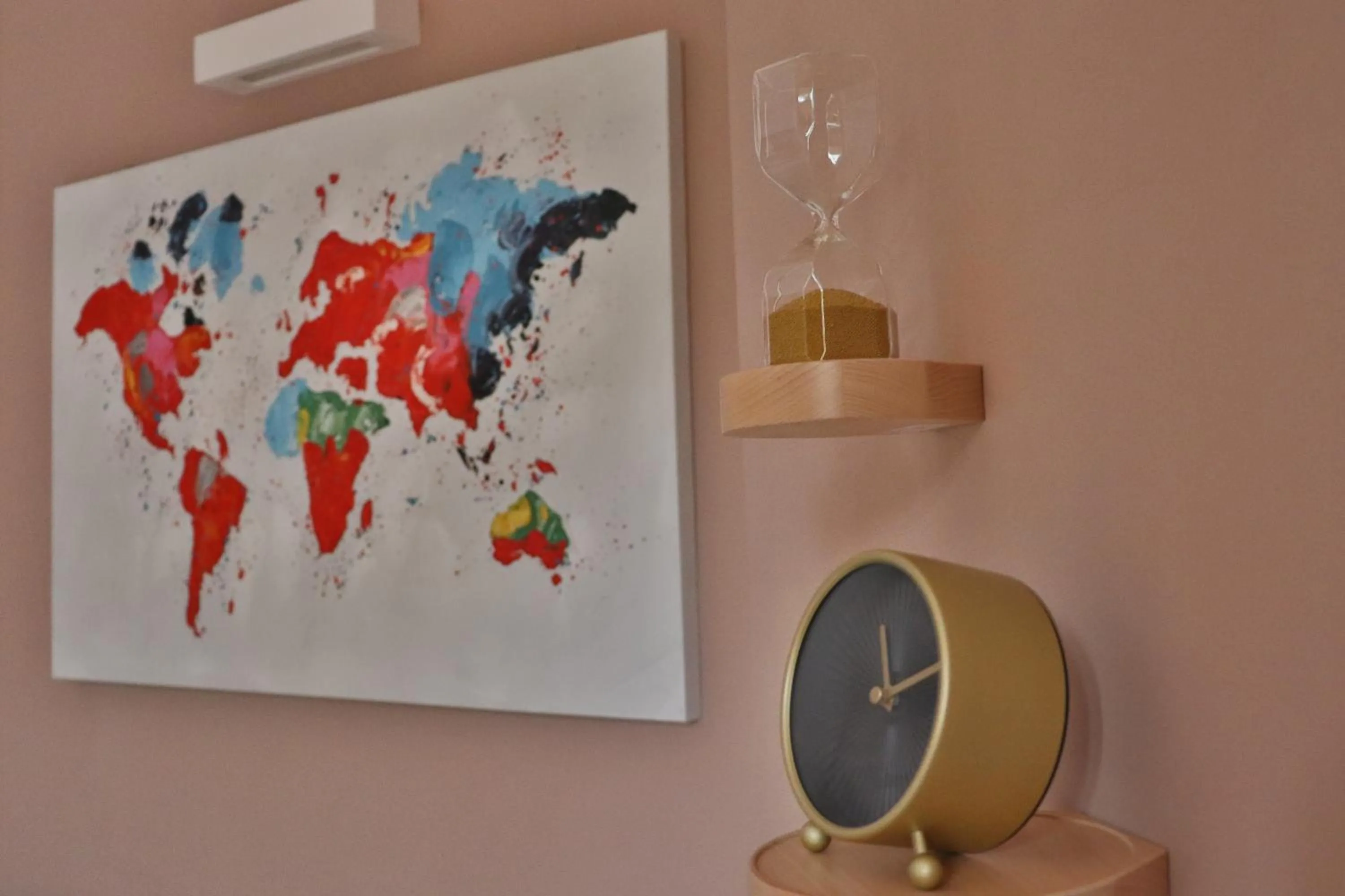 Decorative detail in Su Giardinu