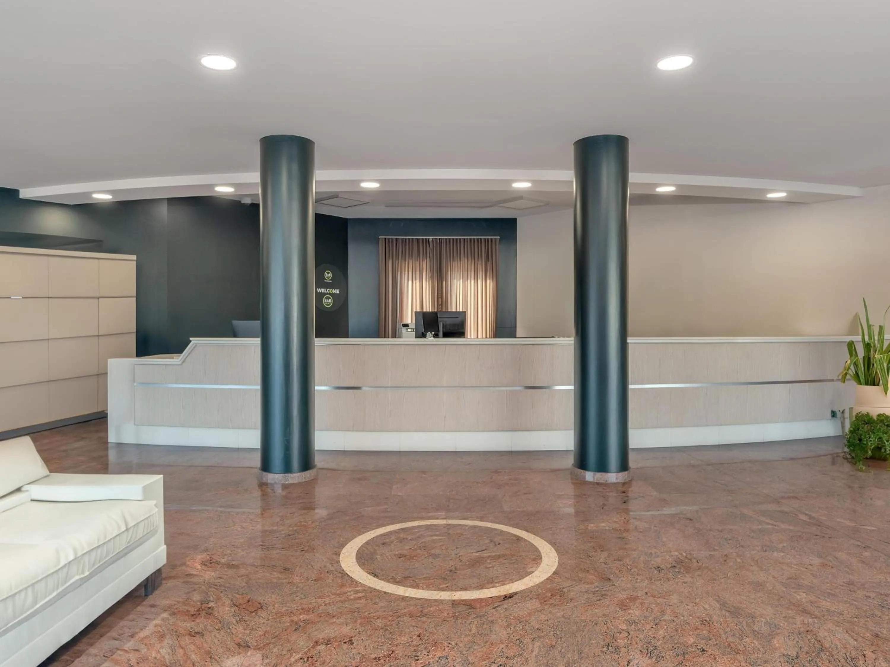 Lobby or reception in Record Hotel