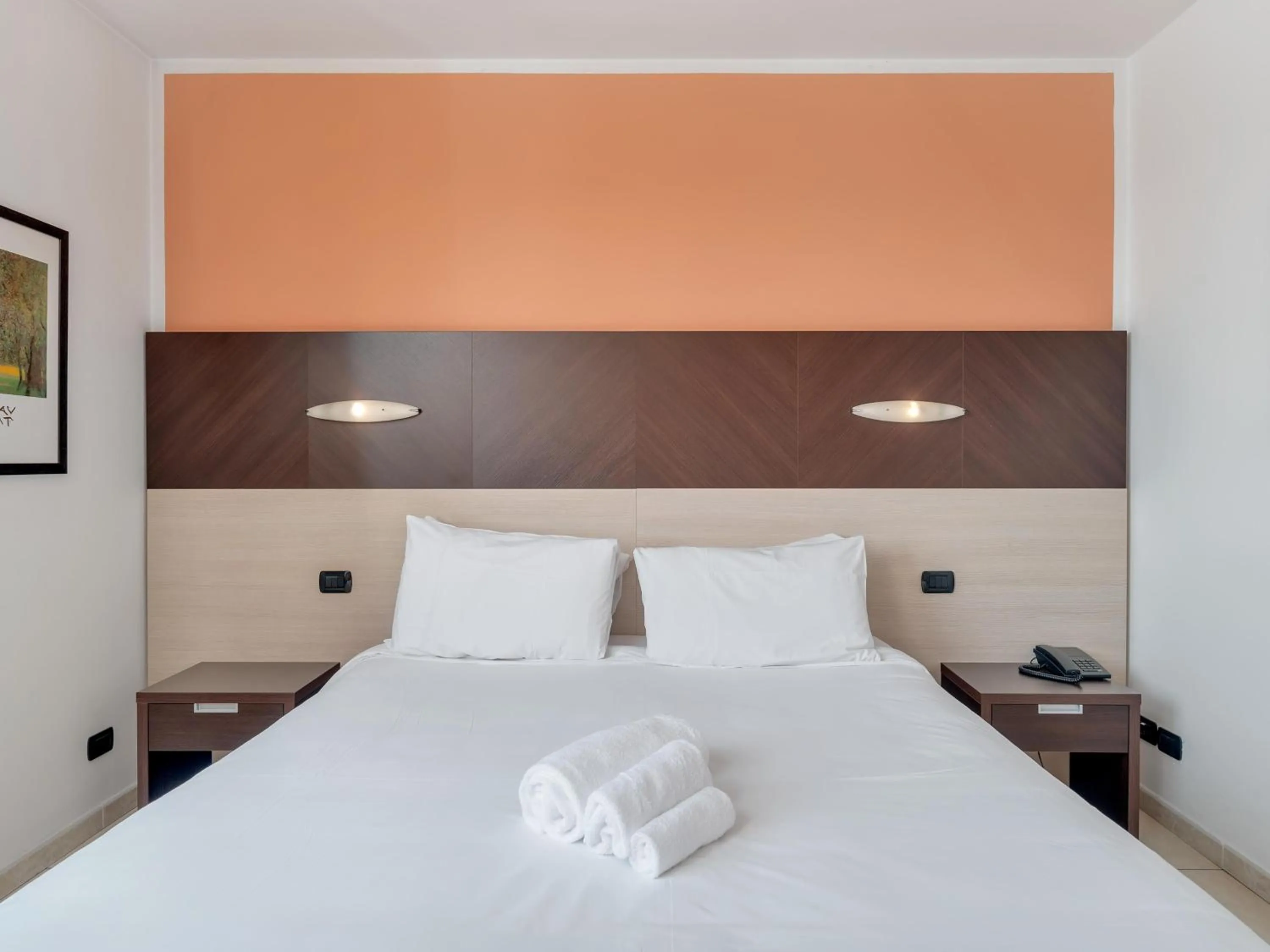 Photo of the whole room, Bed in Record Hotel