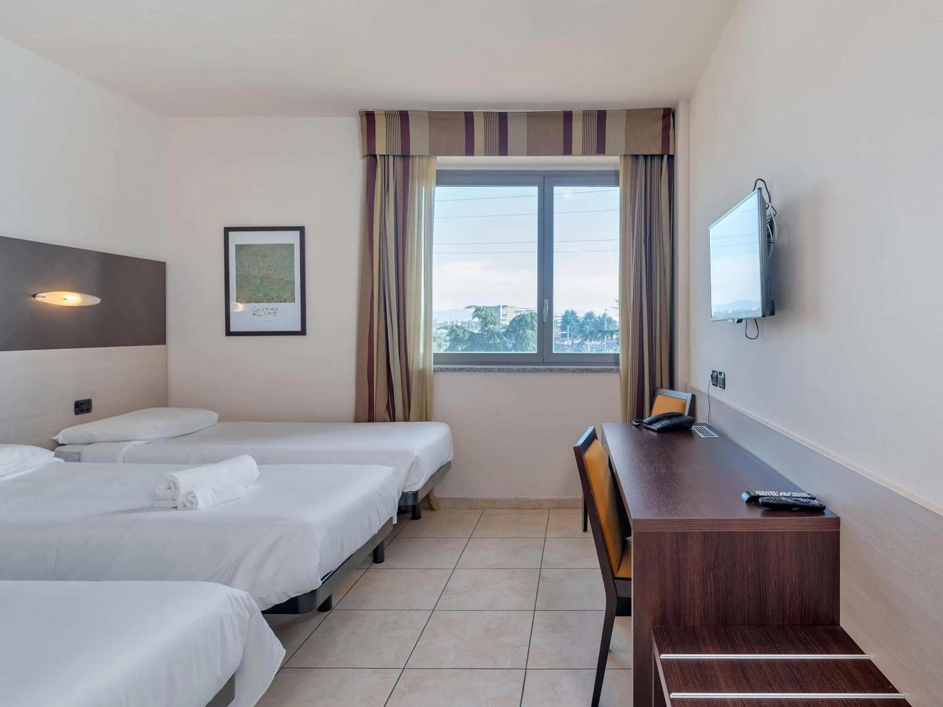 Photo of the whole room, Bed in B&B HOTEL Settimo Torinese