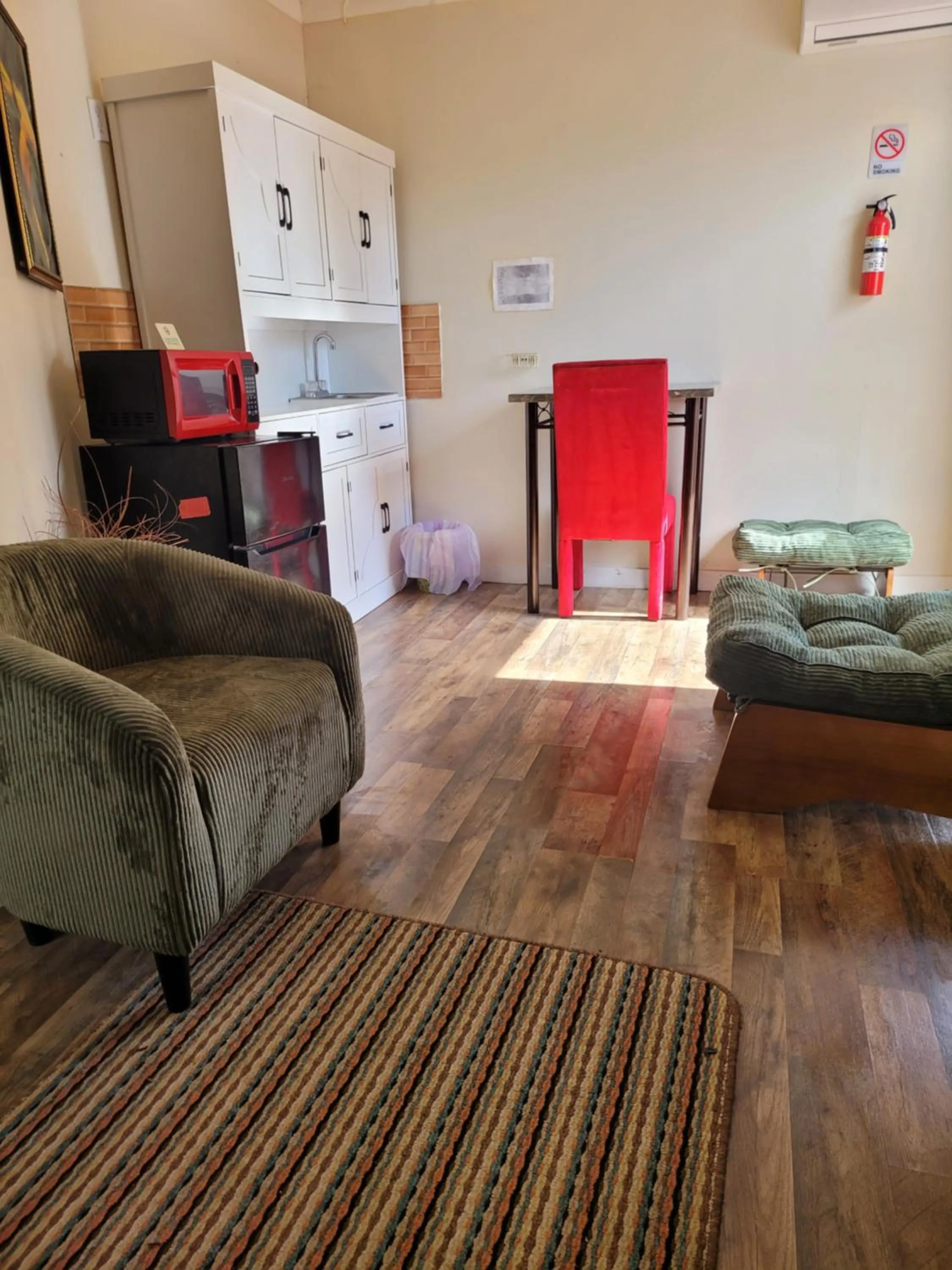 Seating area in Cocoplum Rest N Hideaway #1