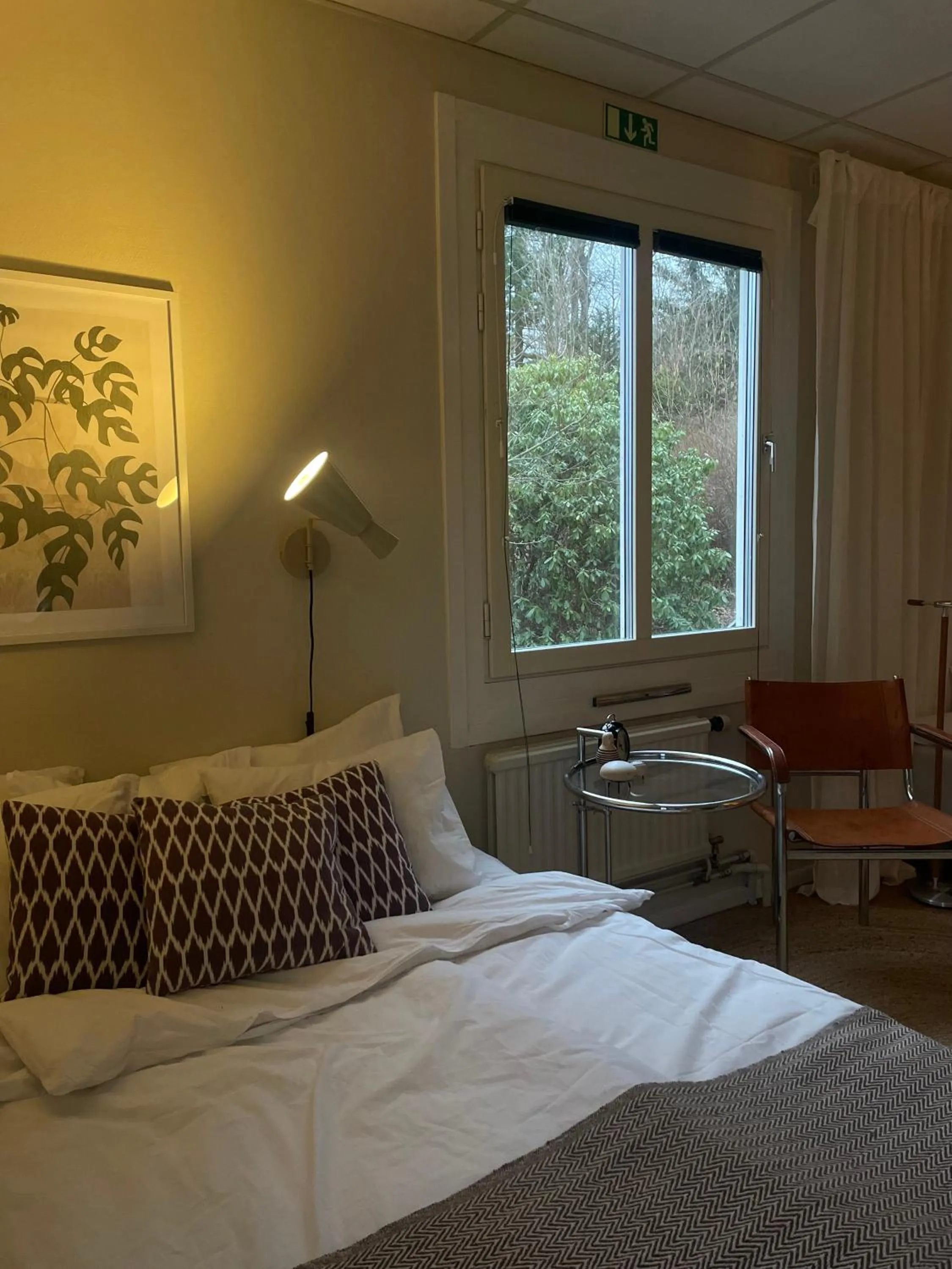 Photo of the whole room, Bed in Ewa & Maude Hotel