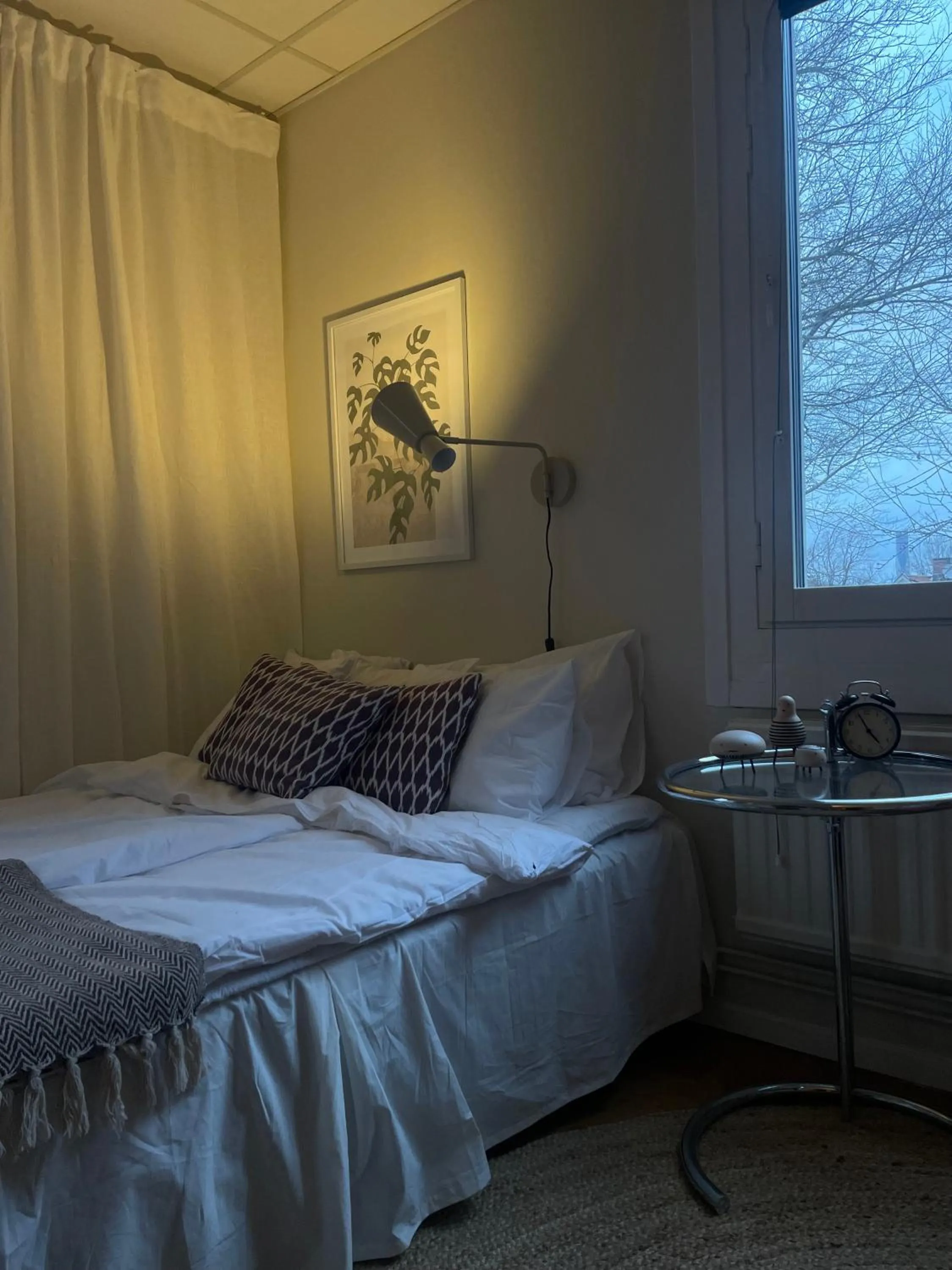 Photo of the whole room, Bed in Ewa & Maude Hotel