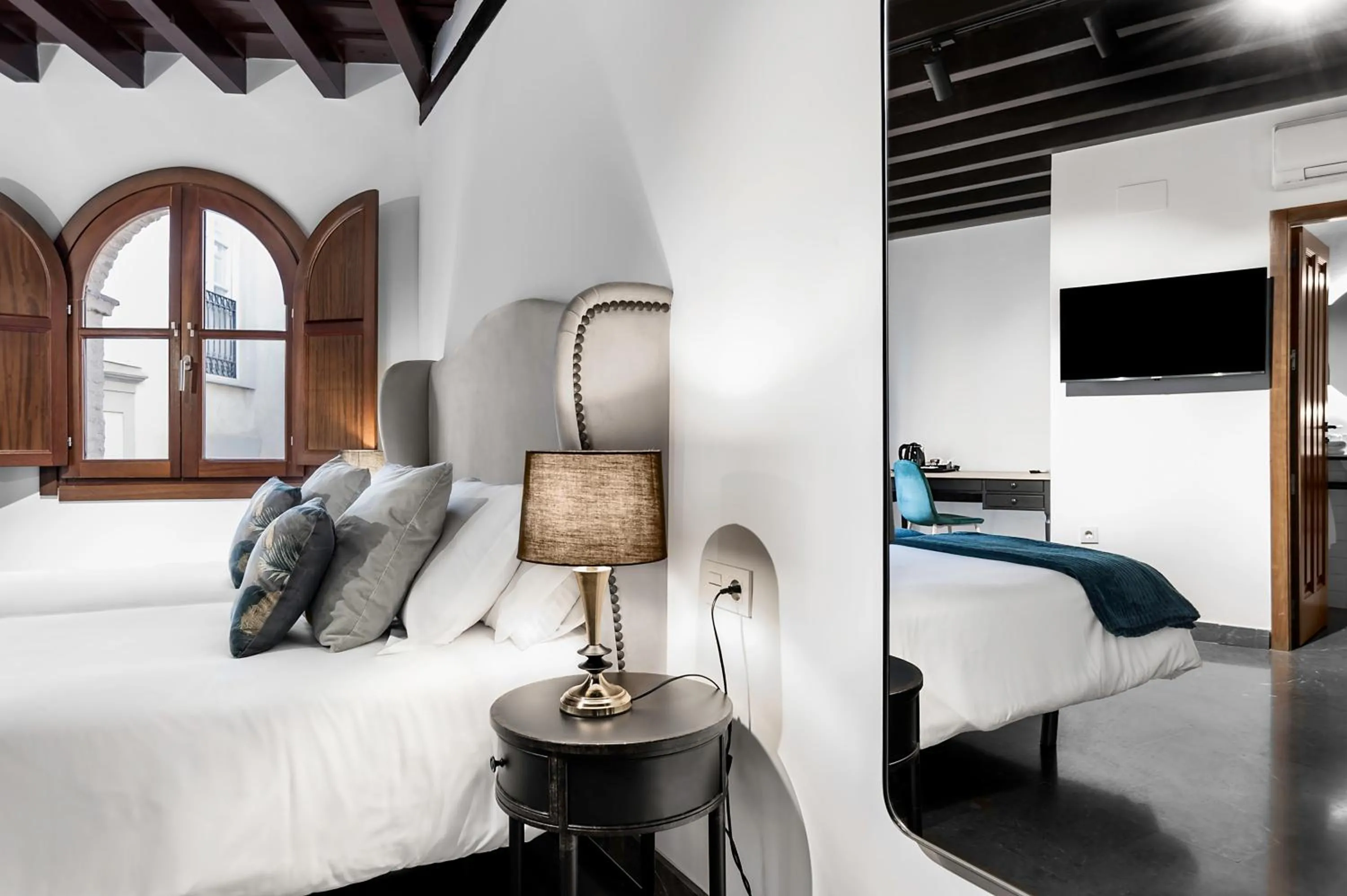 Photo of the whole room, Bed in Hotel Mercader de Sedas by Maxi Hoteles