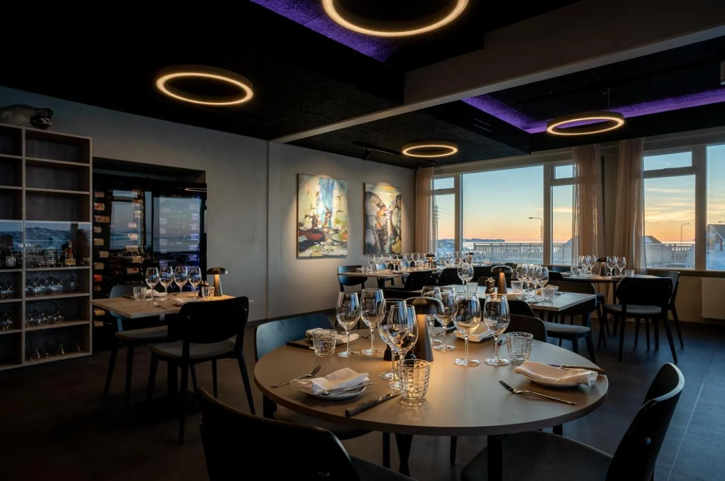 Restaurant/places to eat in Hotel Hvide Falk