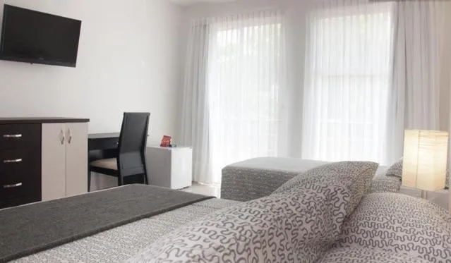 Day, Bed in Hotel Golden House